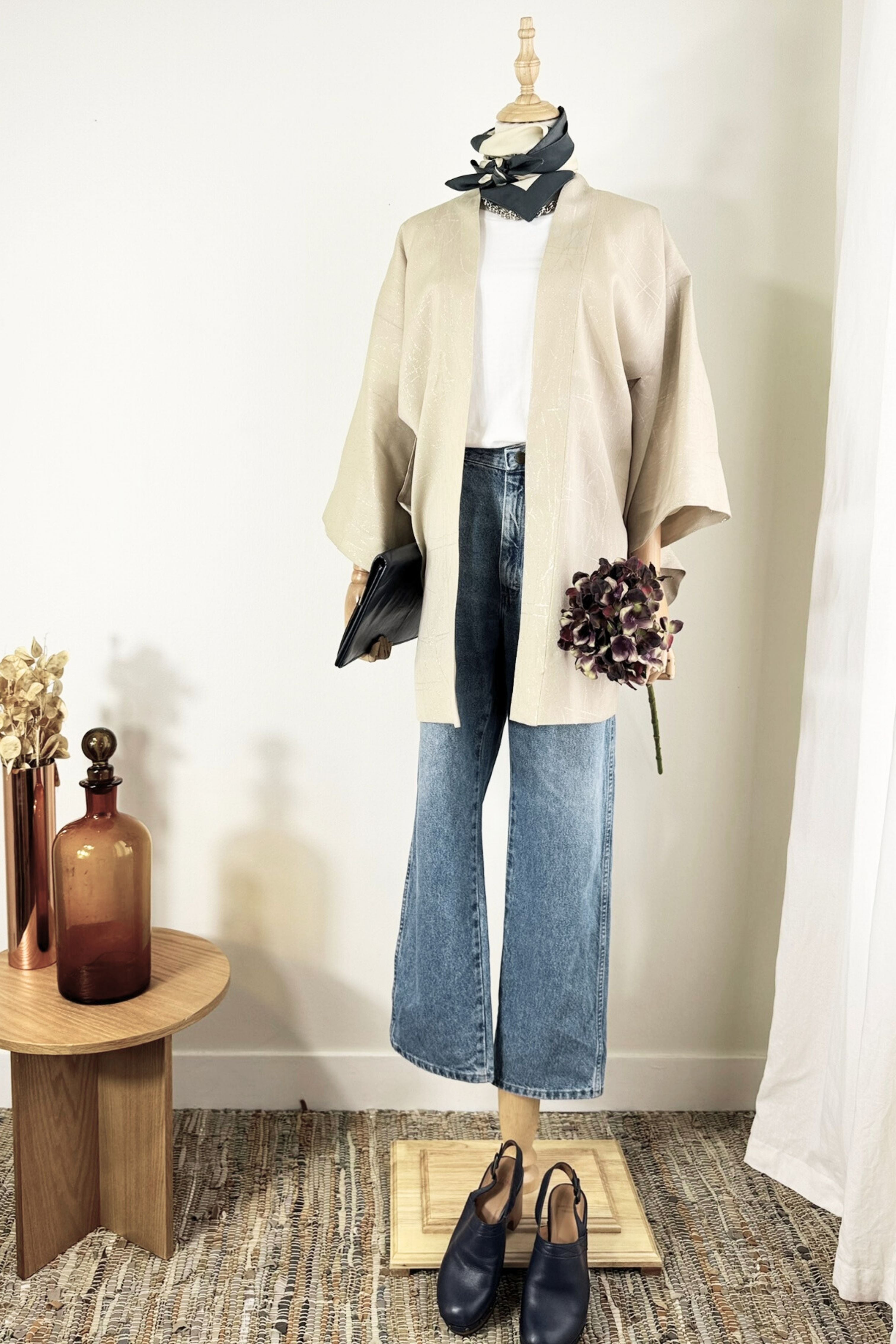 Short blue patterned kimono