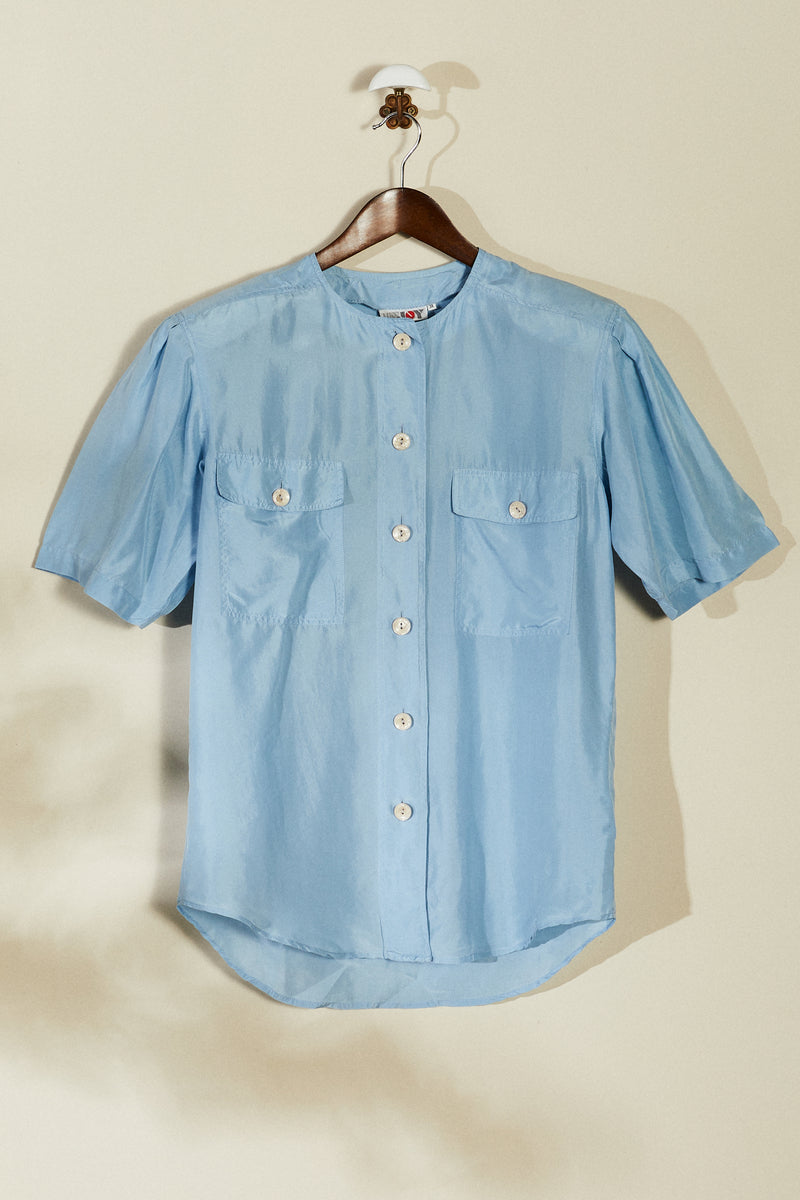 Chemise en soie bleu clair