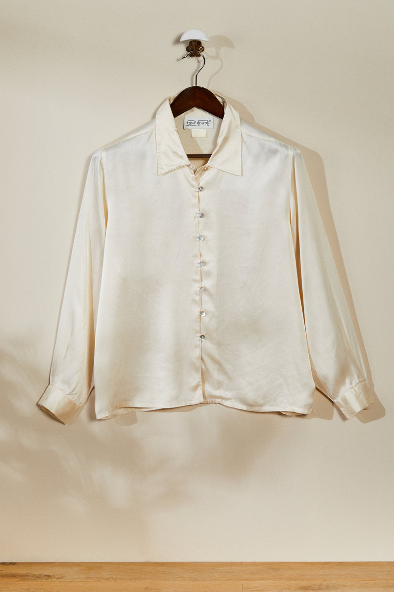 Straight ecru silk shirt