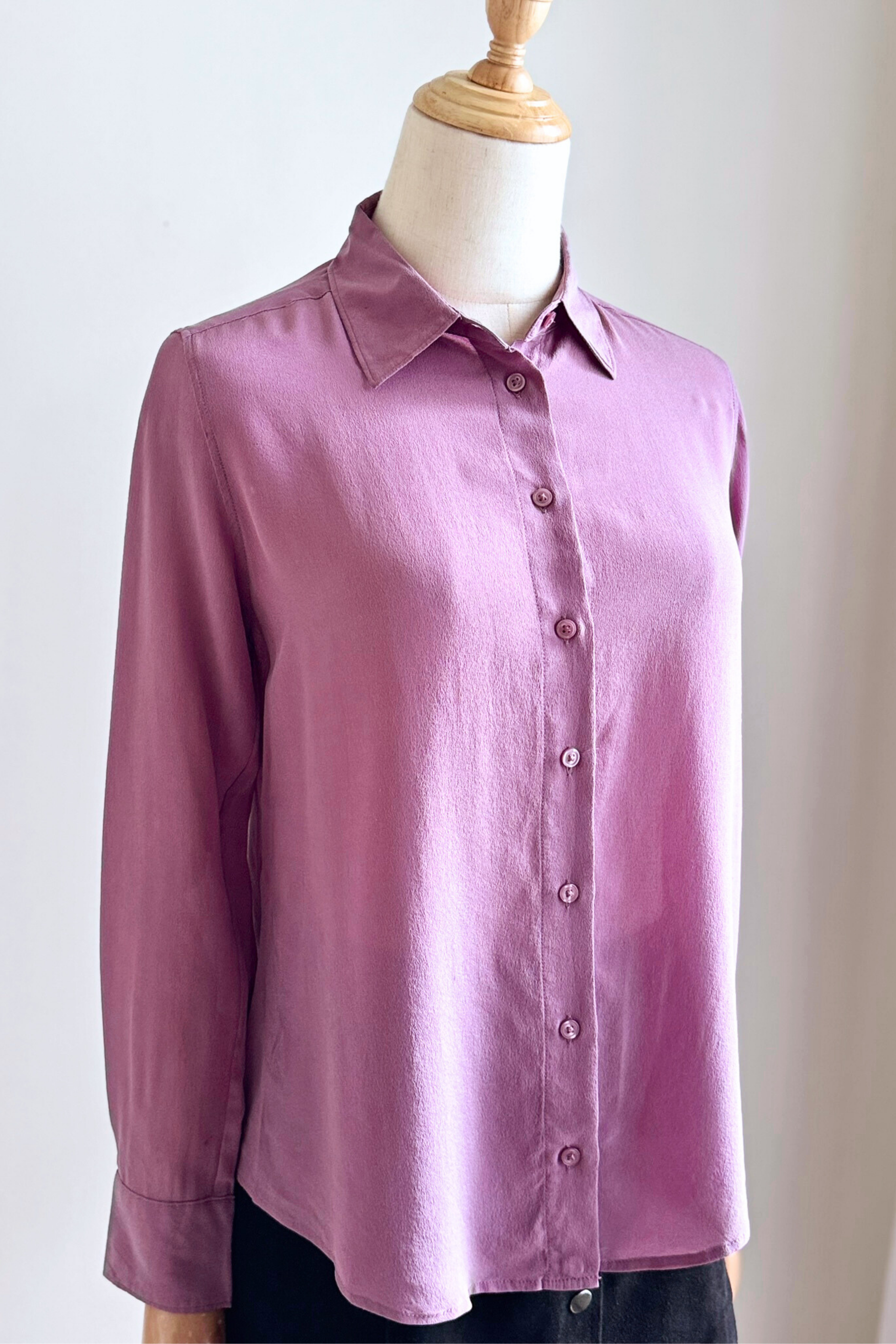 Chemise en soie lila