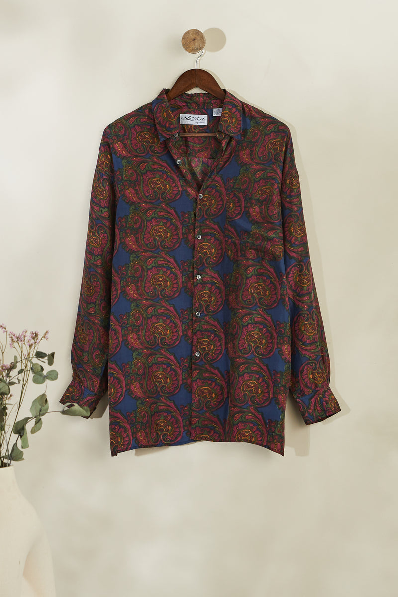 Chemisier en soie à motifs oversize bordeaux