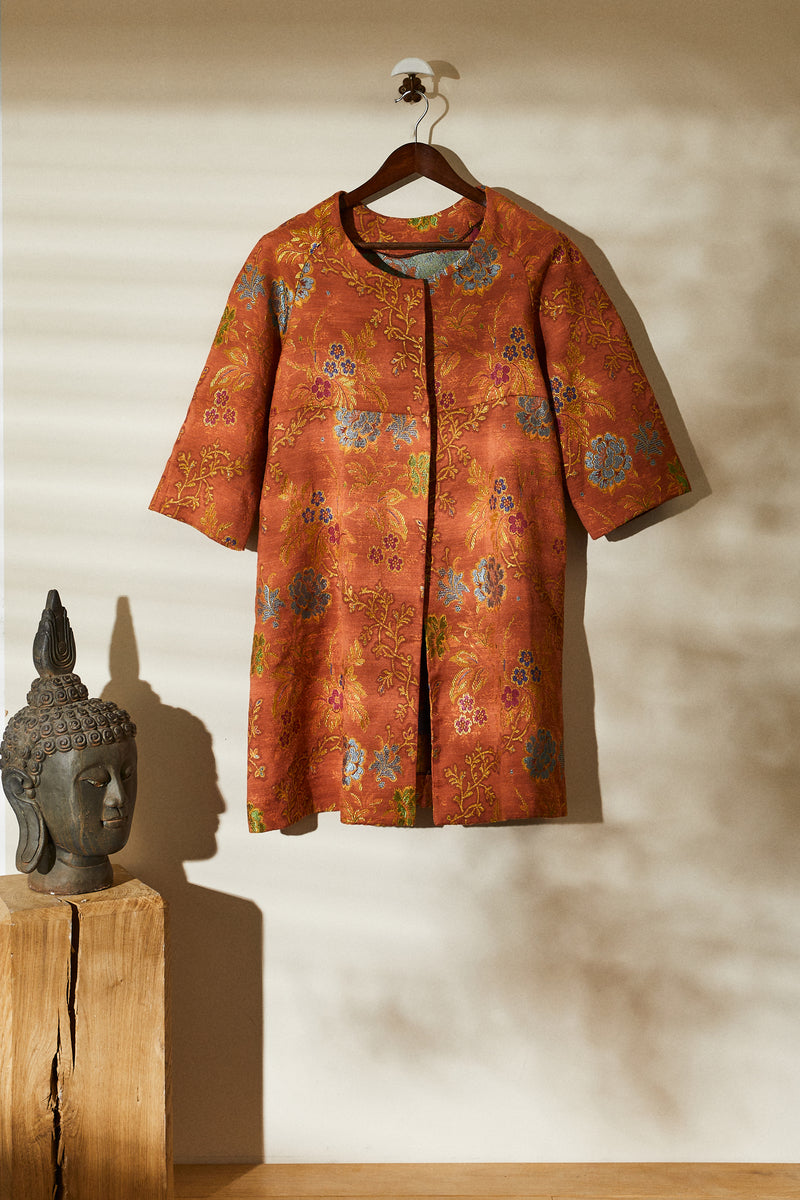 Long orange jacquard jacket