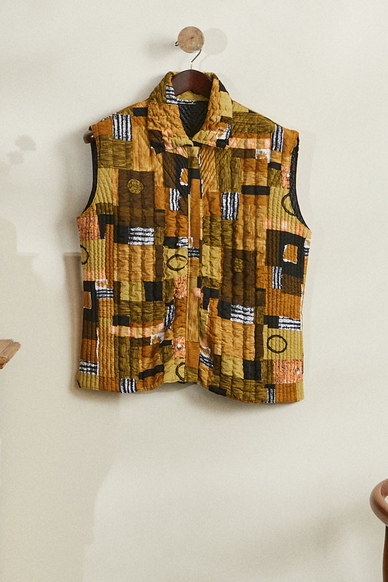 Khaki patterned quilted sleeveless jacket