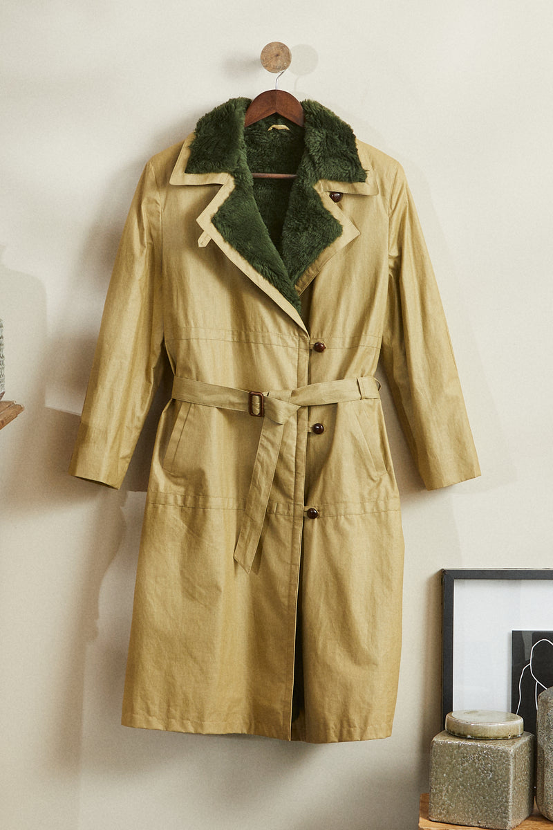 Beige trench coat with faux fur