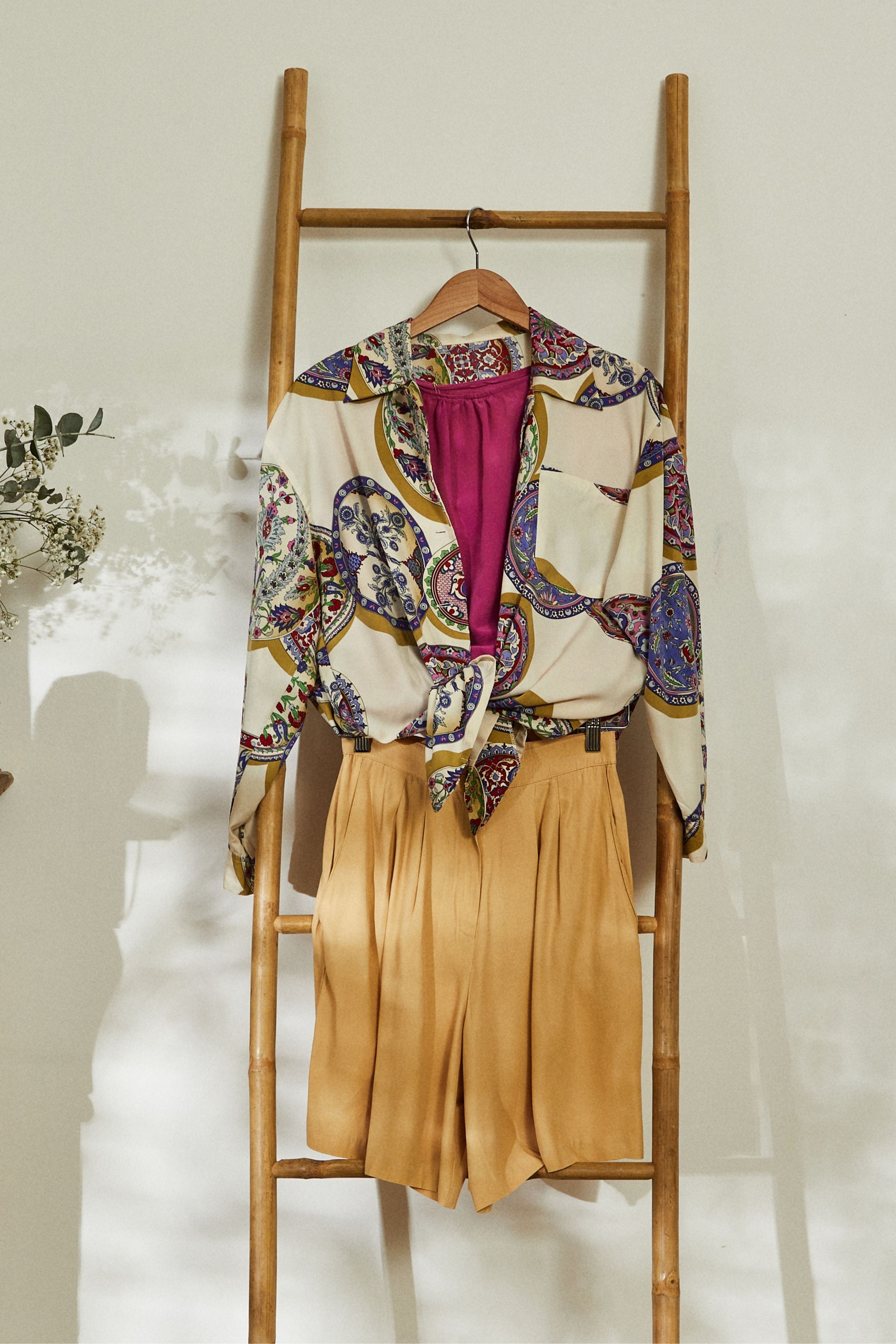 Short taille haute jaune