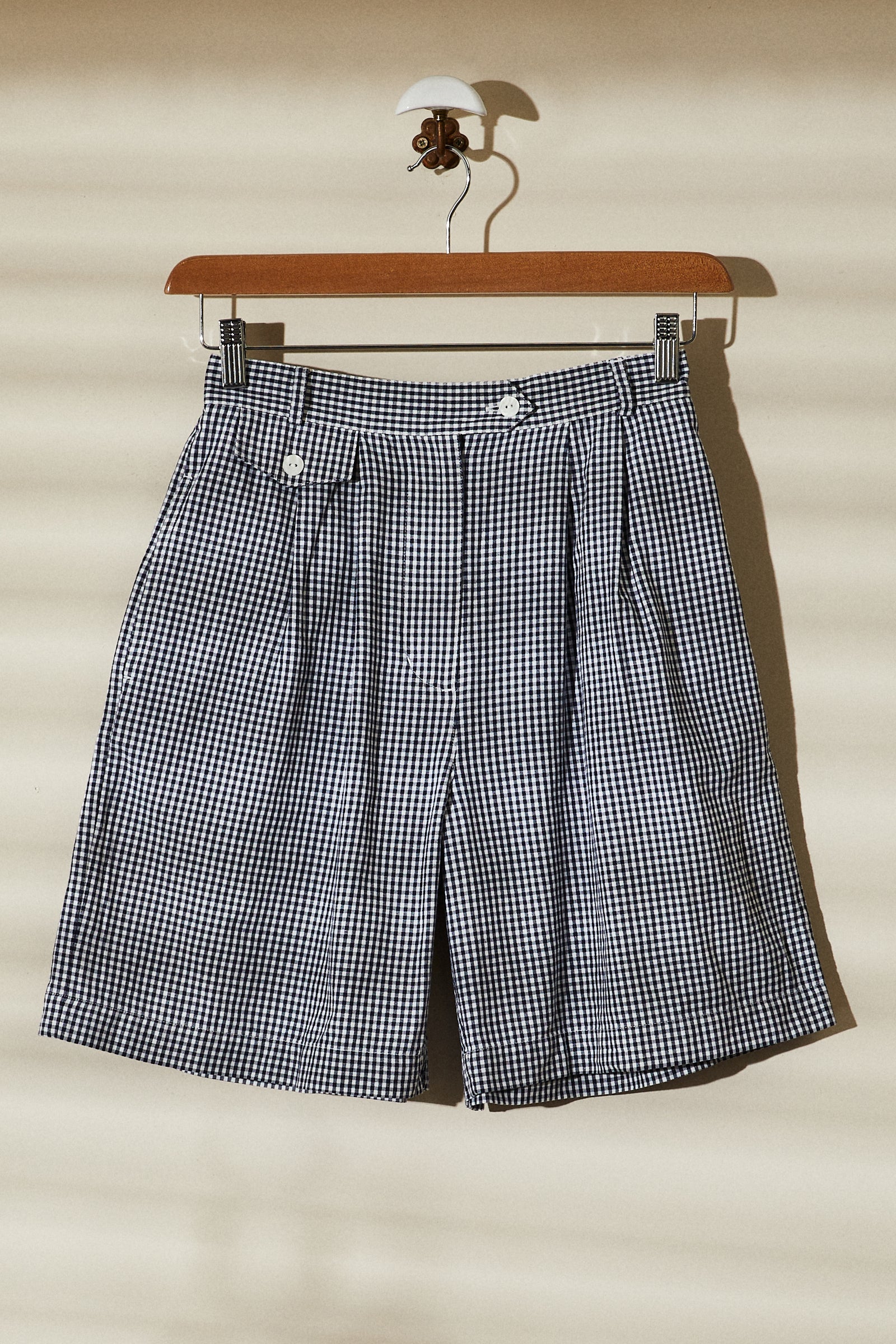 high waisted blue checkered shorts vintage m 90s