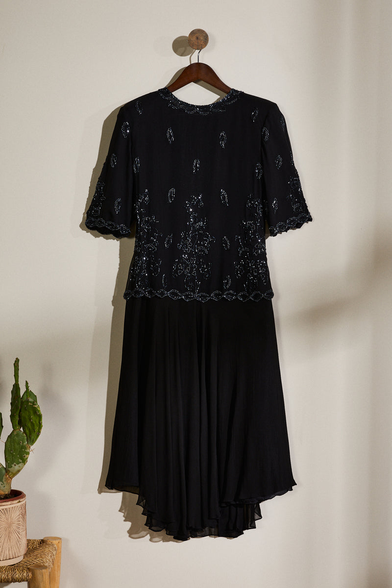 Robe midi en soie brodée noire