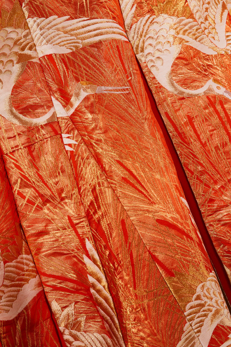 Kimono long de cérémonie en soie orange brodé or