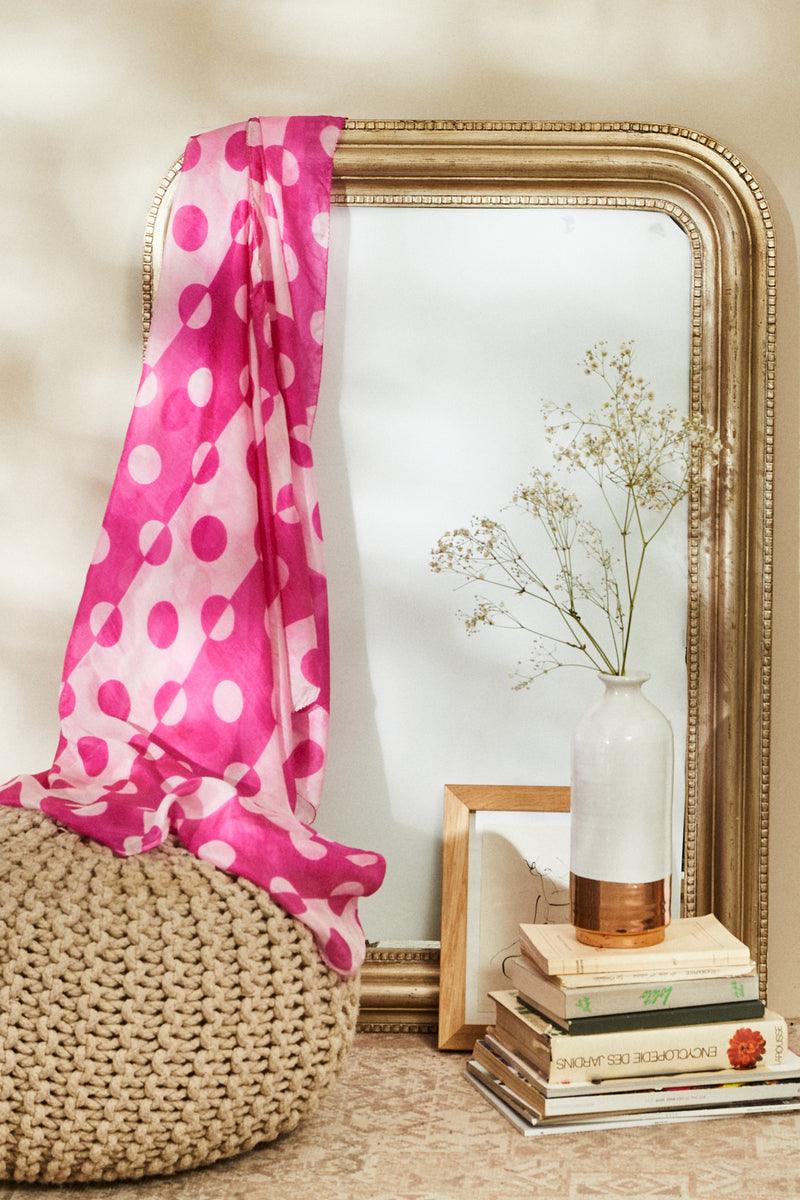 Foulard en soie imprimé à pois