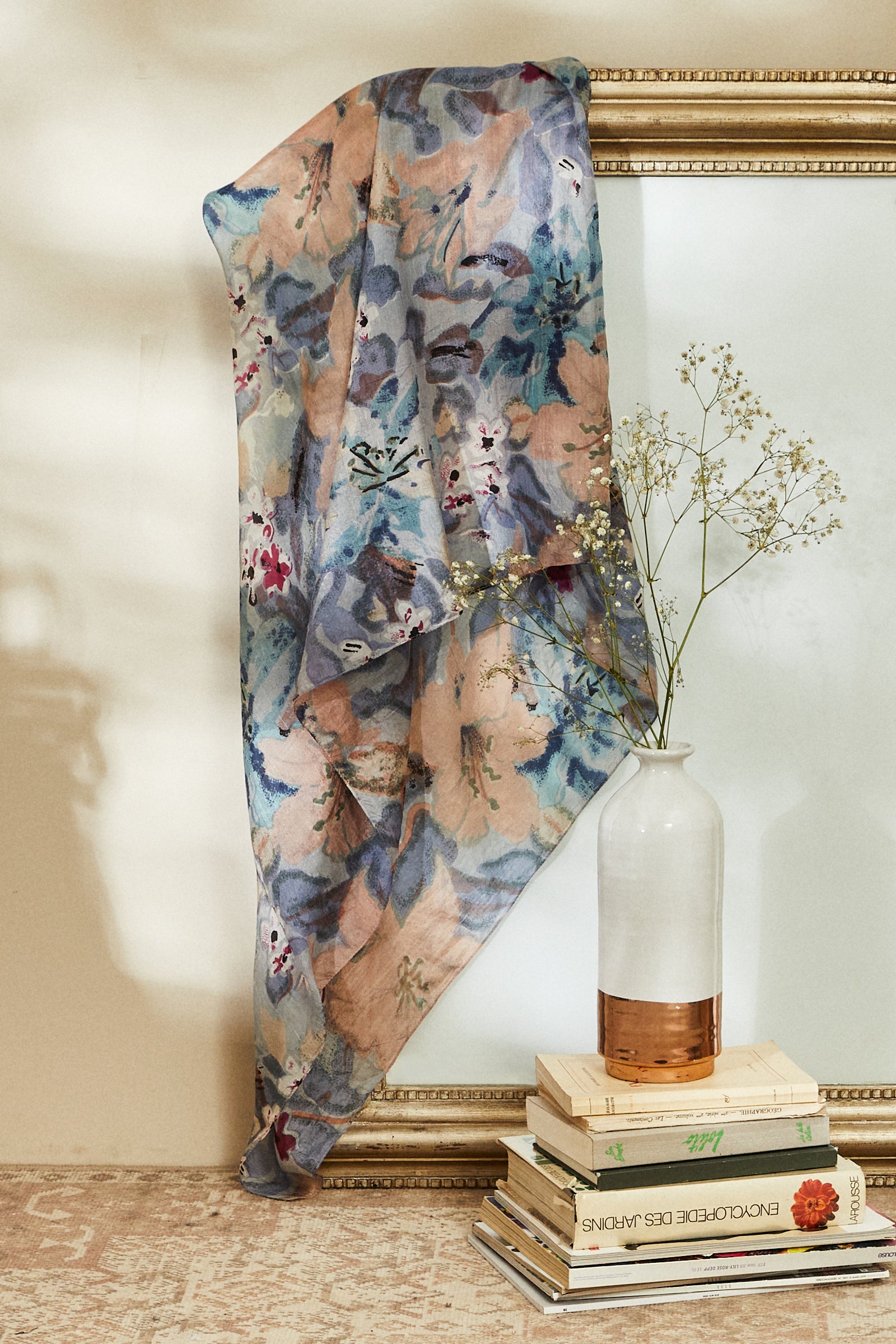 Foulard en soie imprimé fleuri