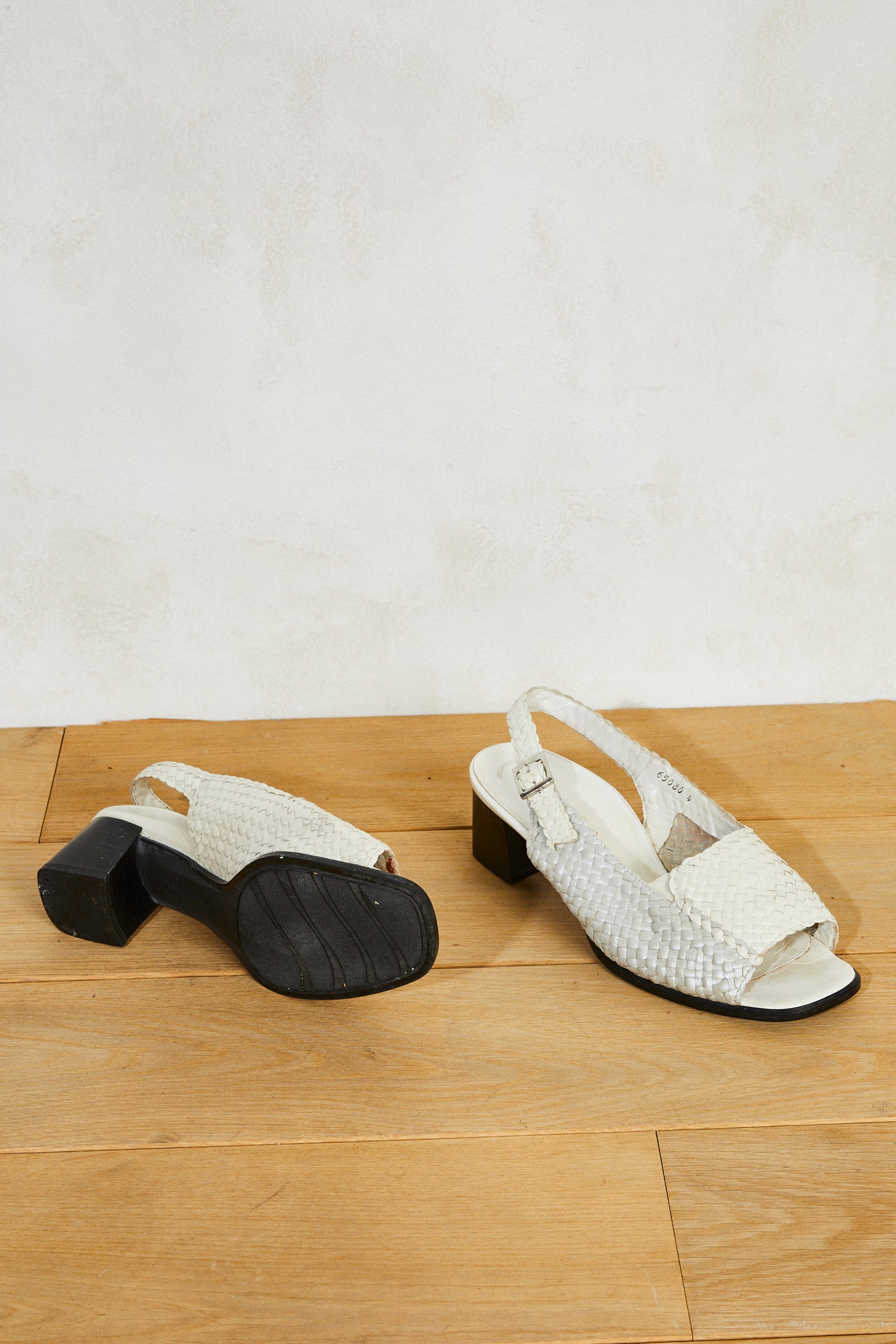 White braided sandals - Size 37
