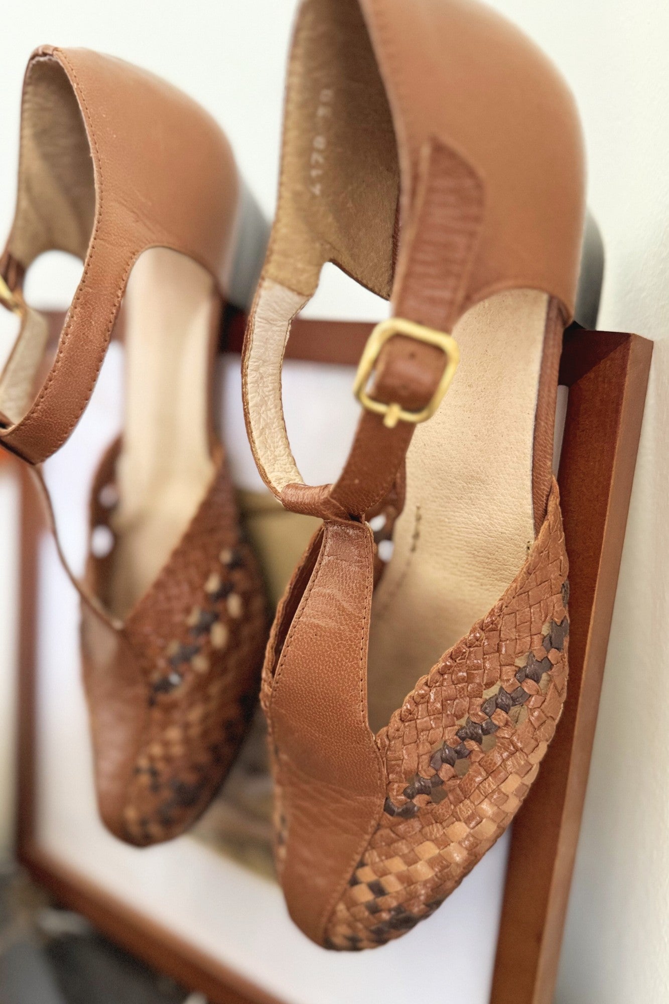 Brown braided salomes - size 39