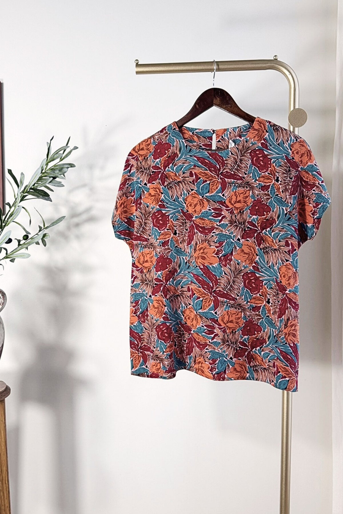 Blouse en soie à fleurs colorées