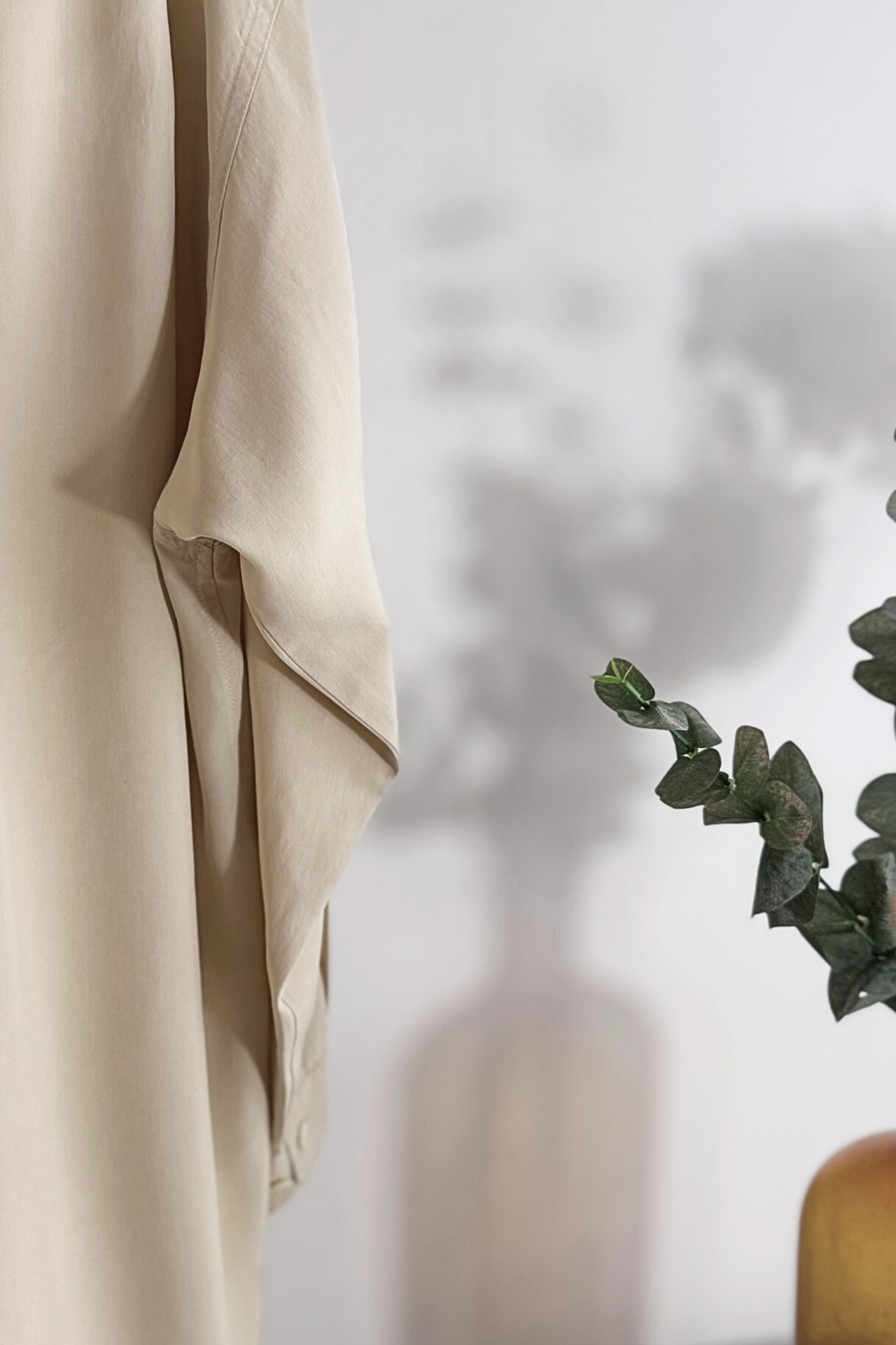 Chemisier en soie classique fluide beige