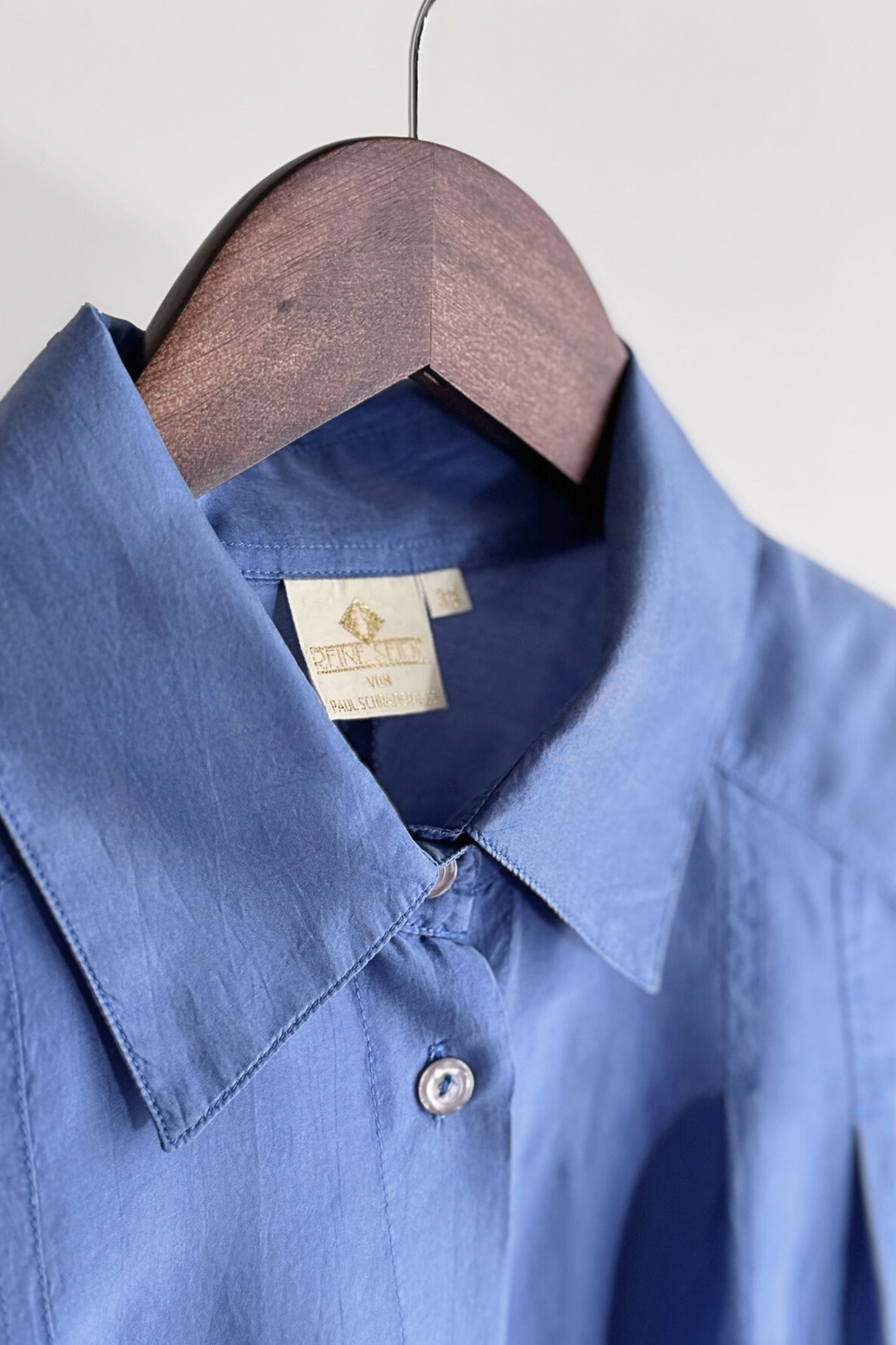 Chemisier en soie bleu violet
