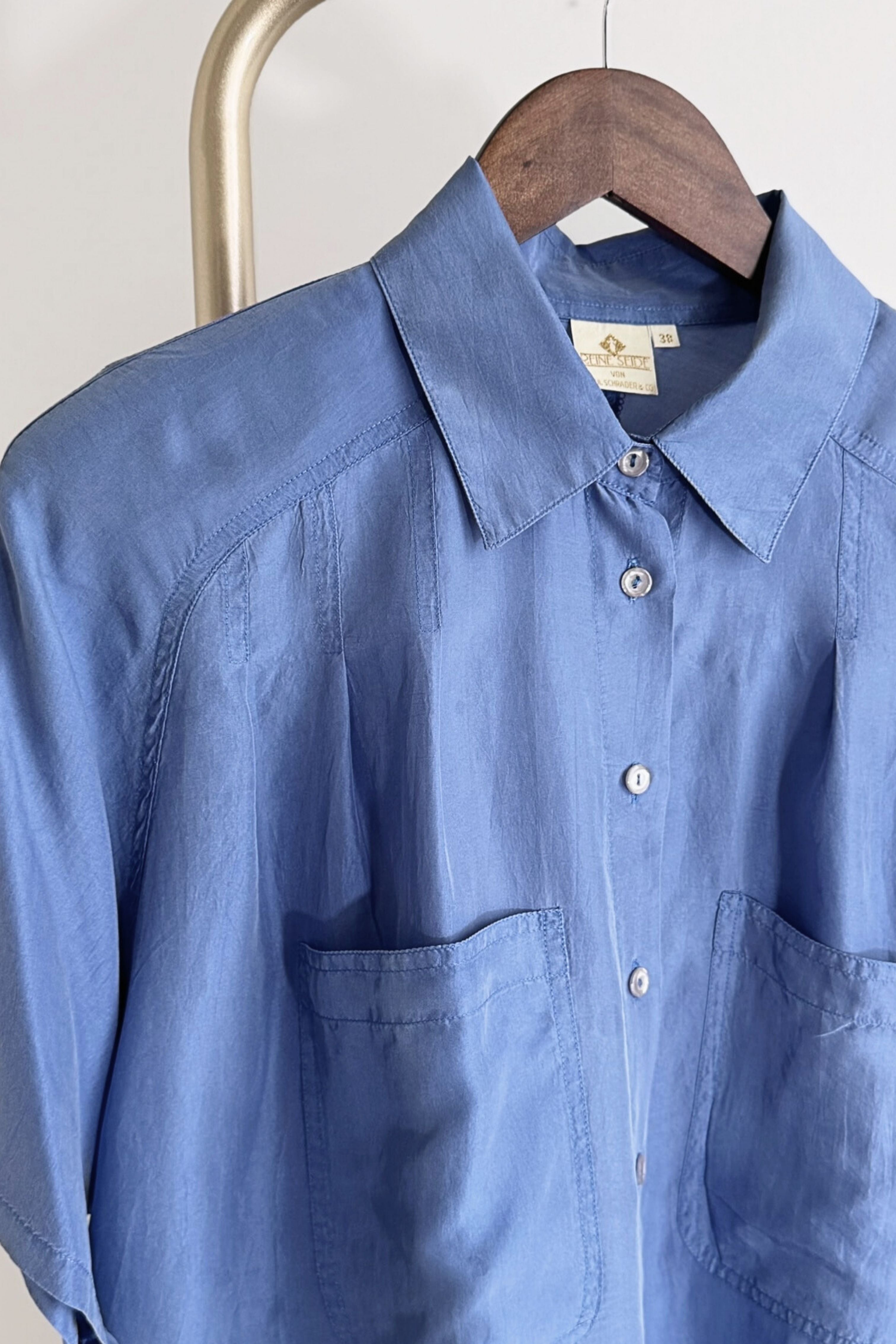 Chemisier en soie bleu violet