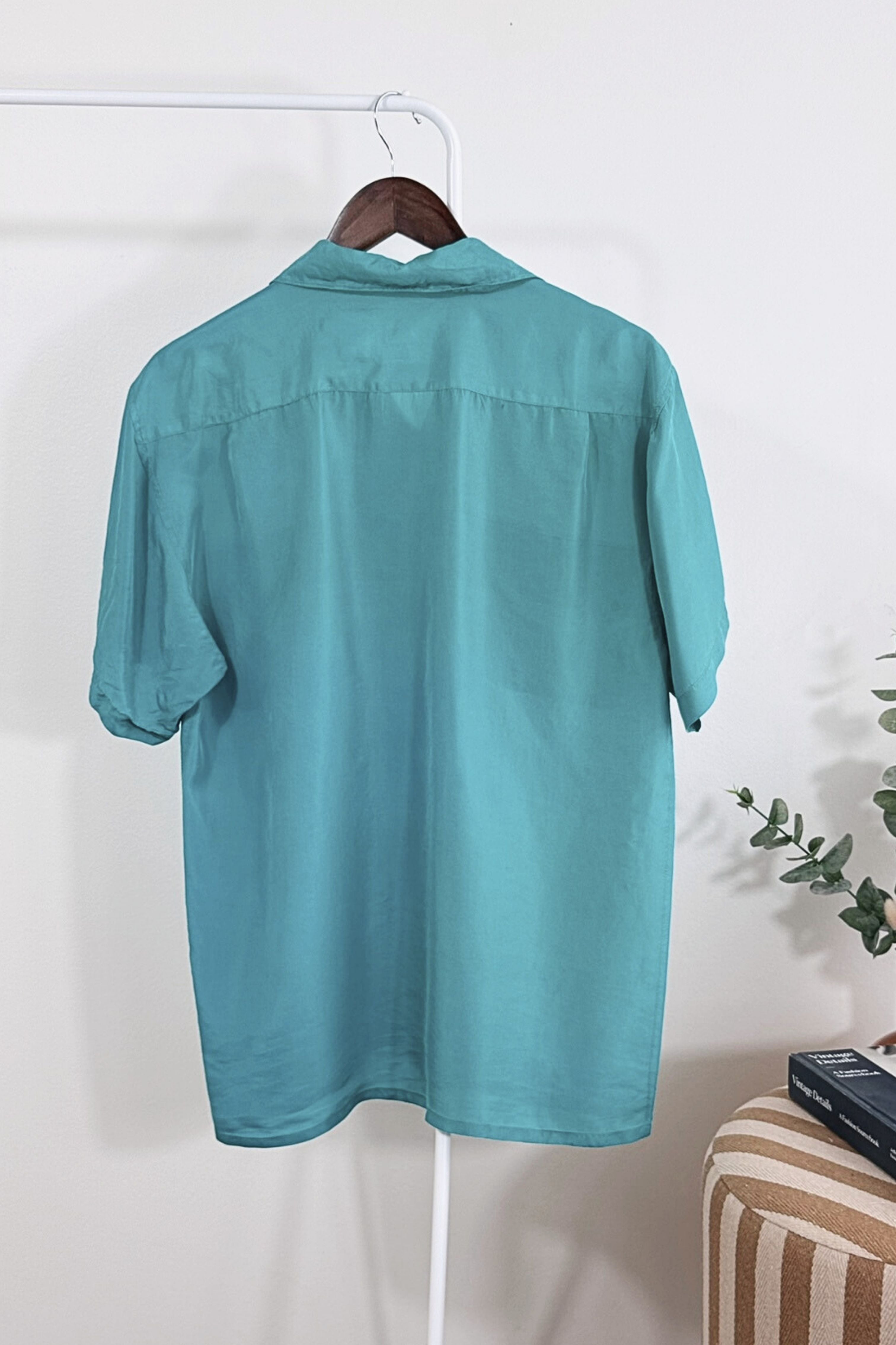 Chemisier en soie classique bleu turquoise