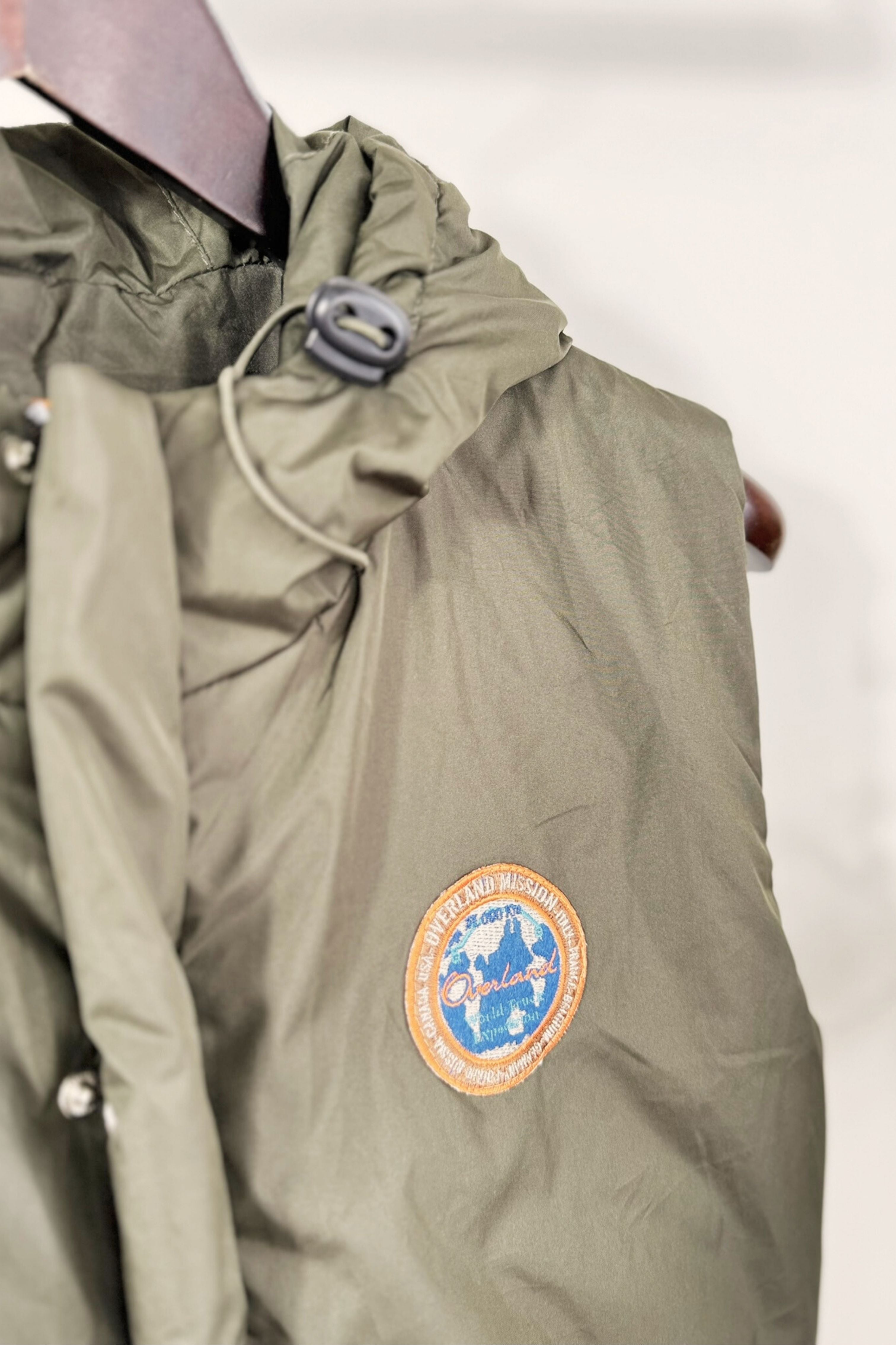 Checked sleeveless down jacket