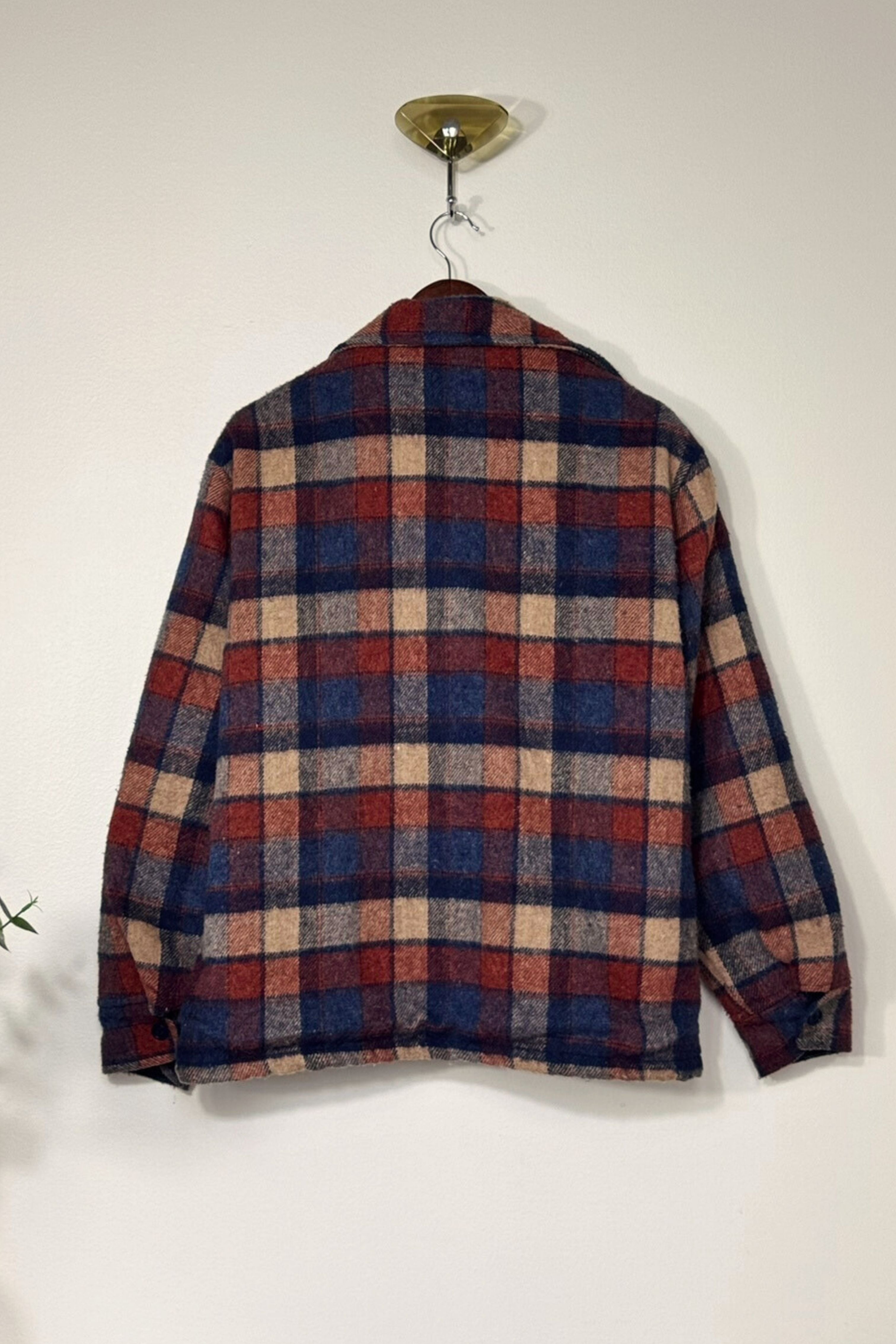 Veste surchemise en laine à carreaux
