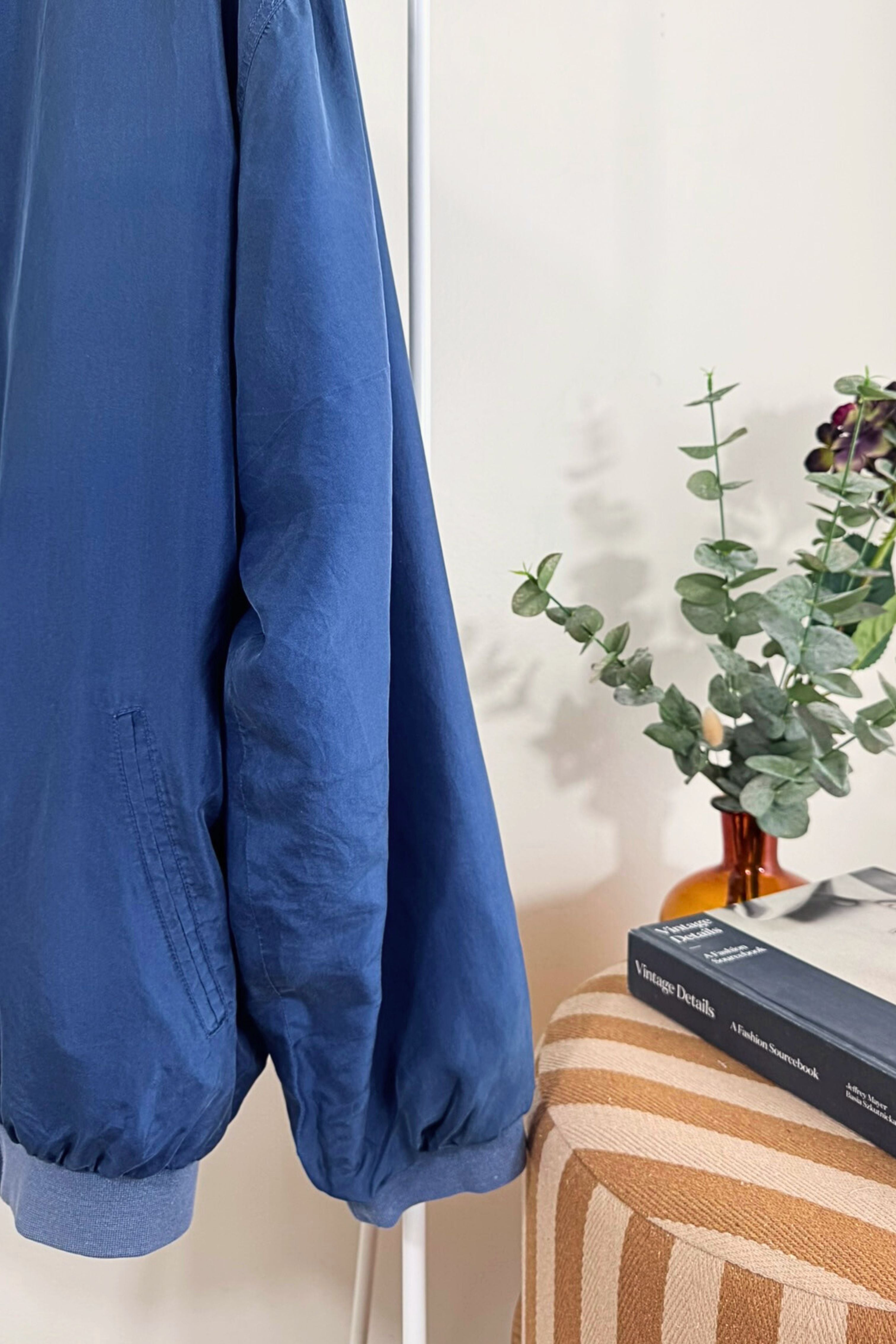 Veste bomber en soie bleu marine