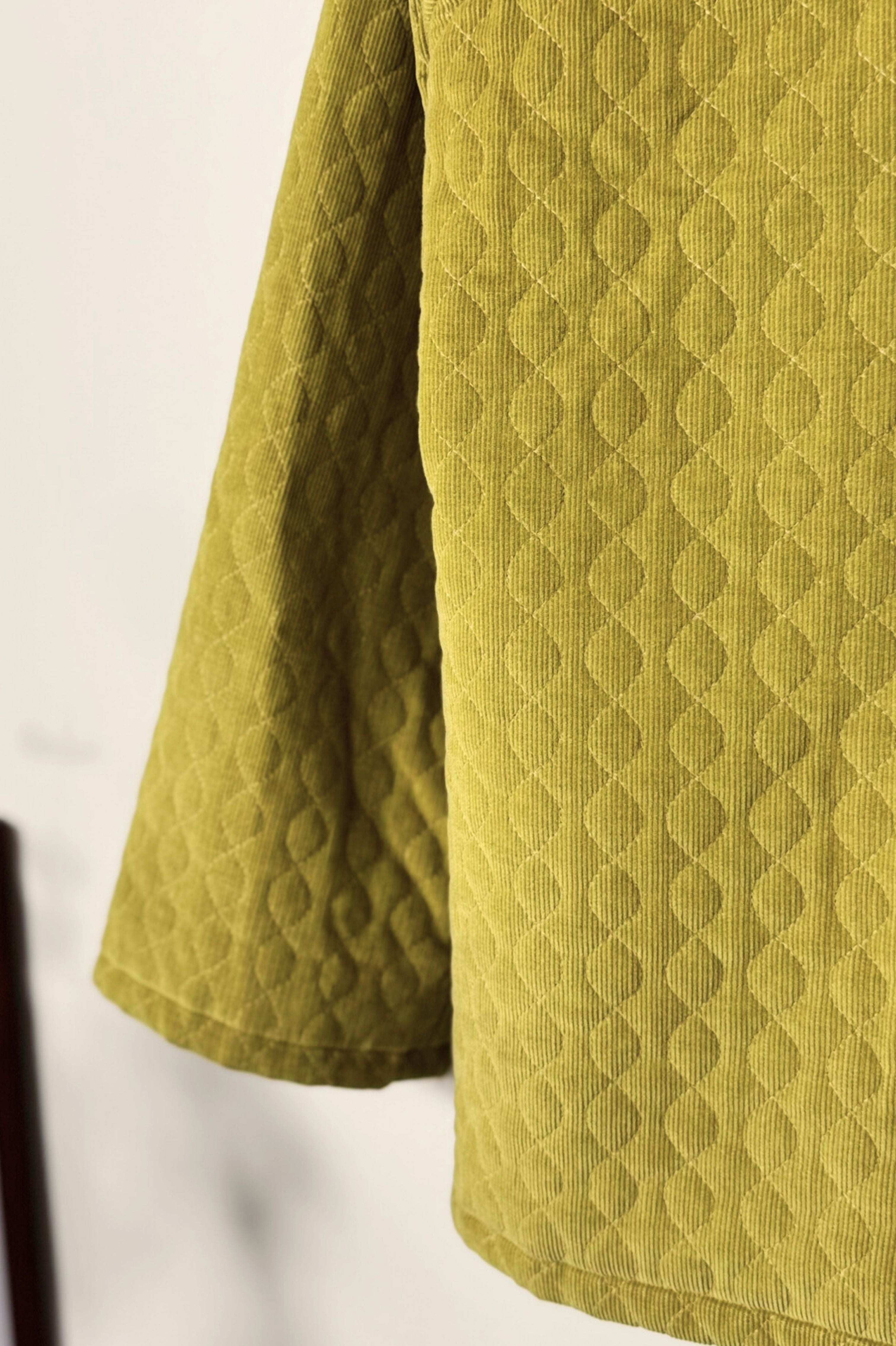 Long khaki quilted jacket