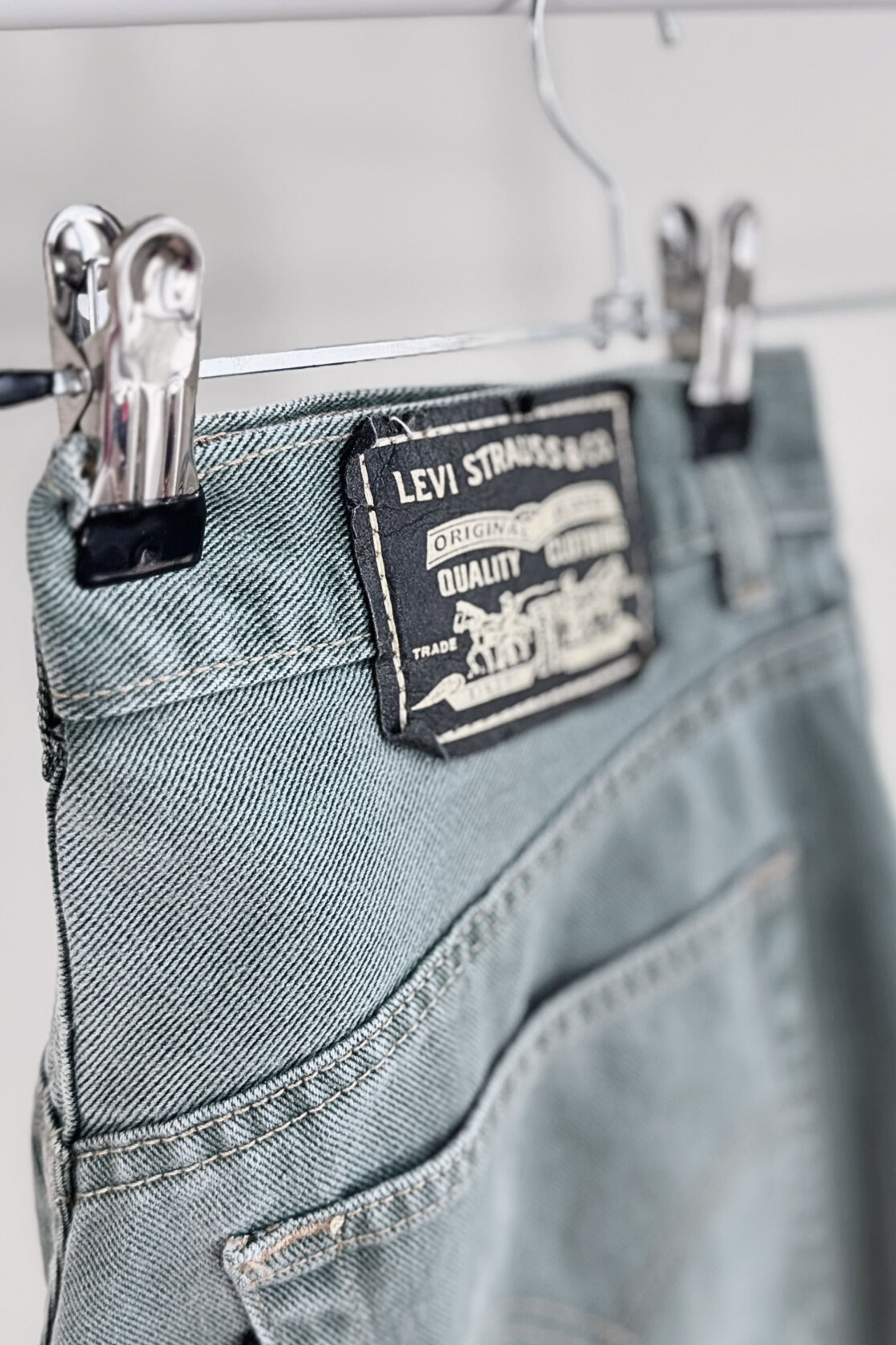 Jeans Levi's 501 W28 L34 vert sauge