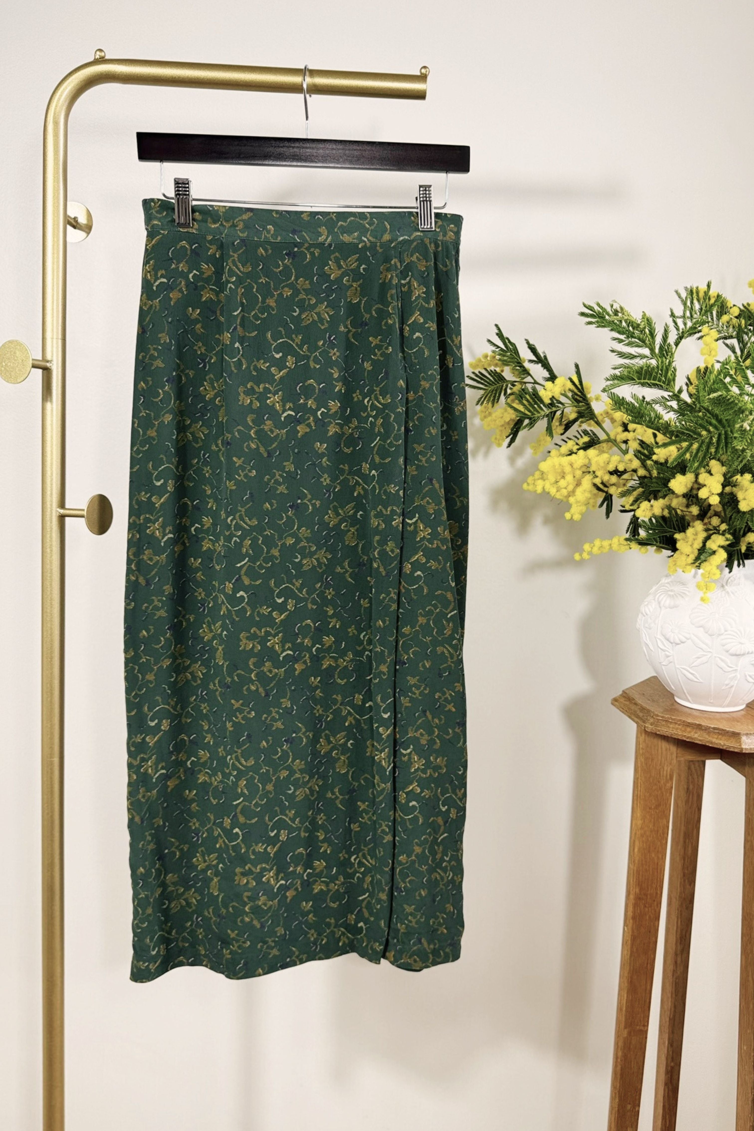 Green linen pencil skirt