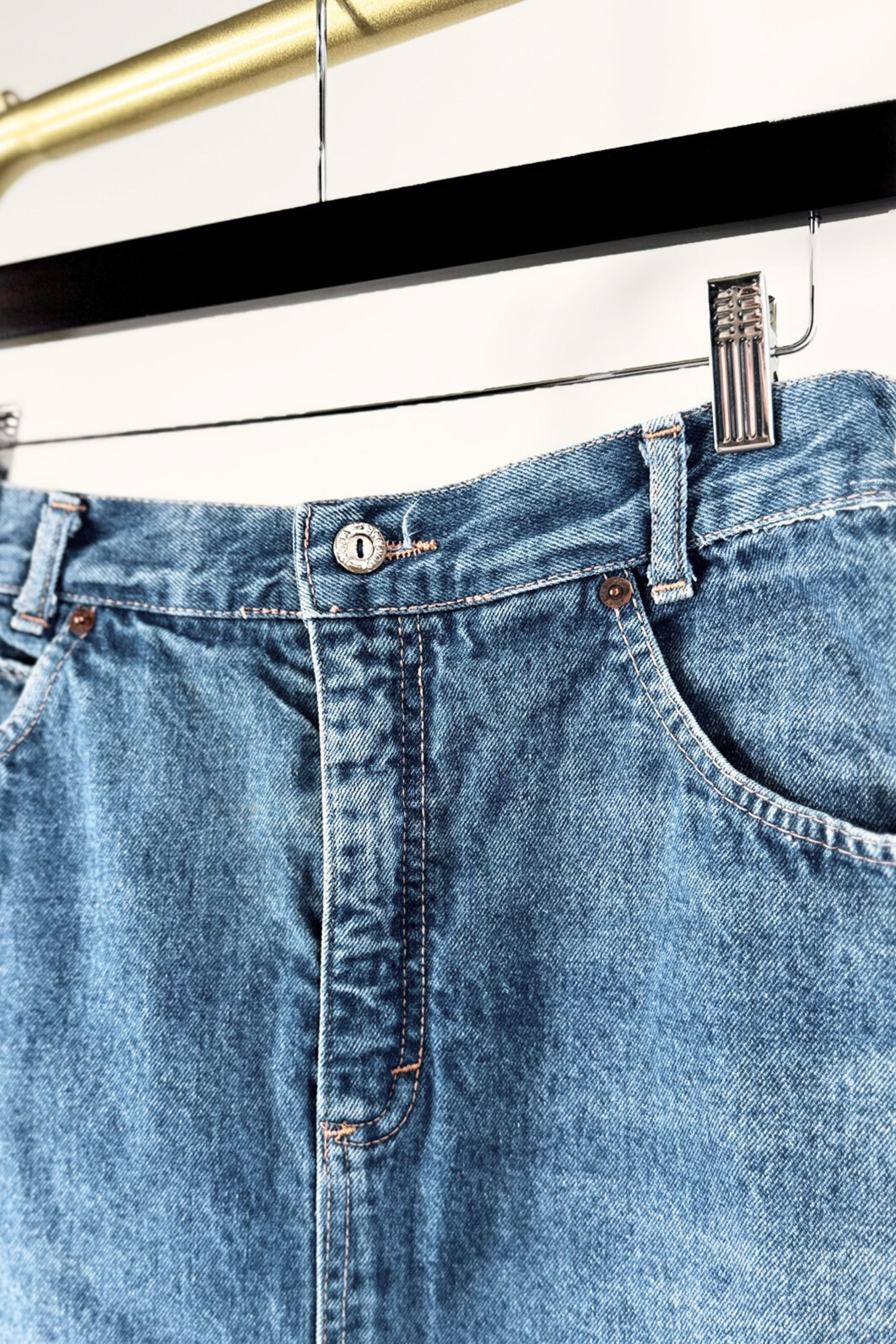 Jupe midi droite en jeans bleu moyen