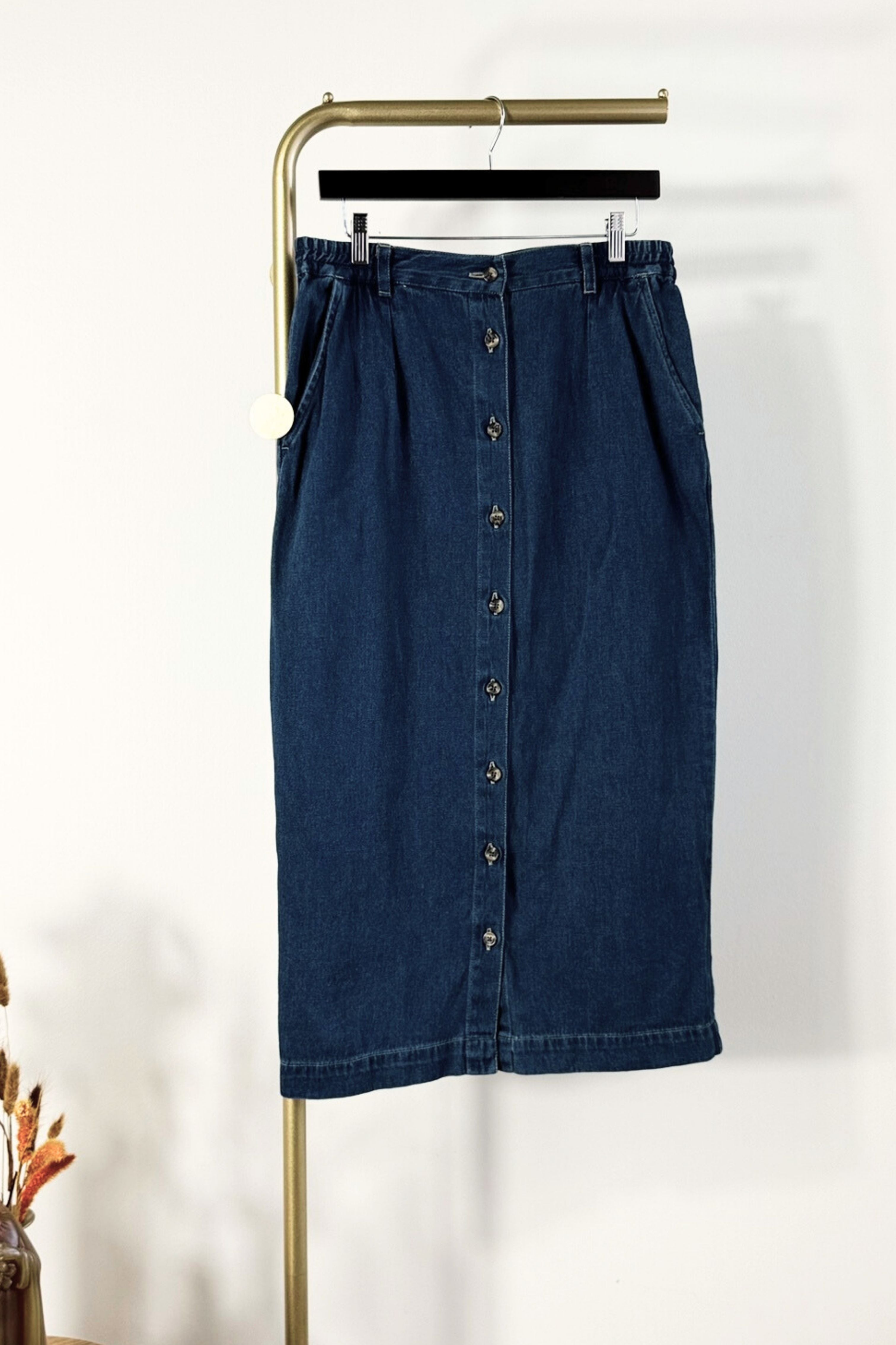 Jupe longue boutonnée en jeans brut