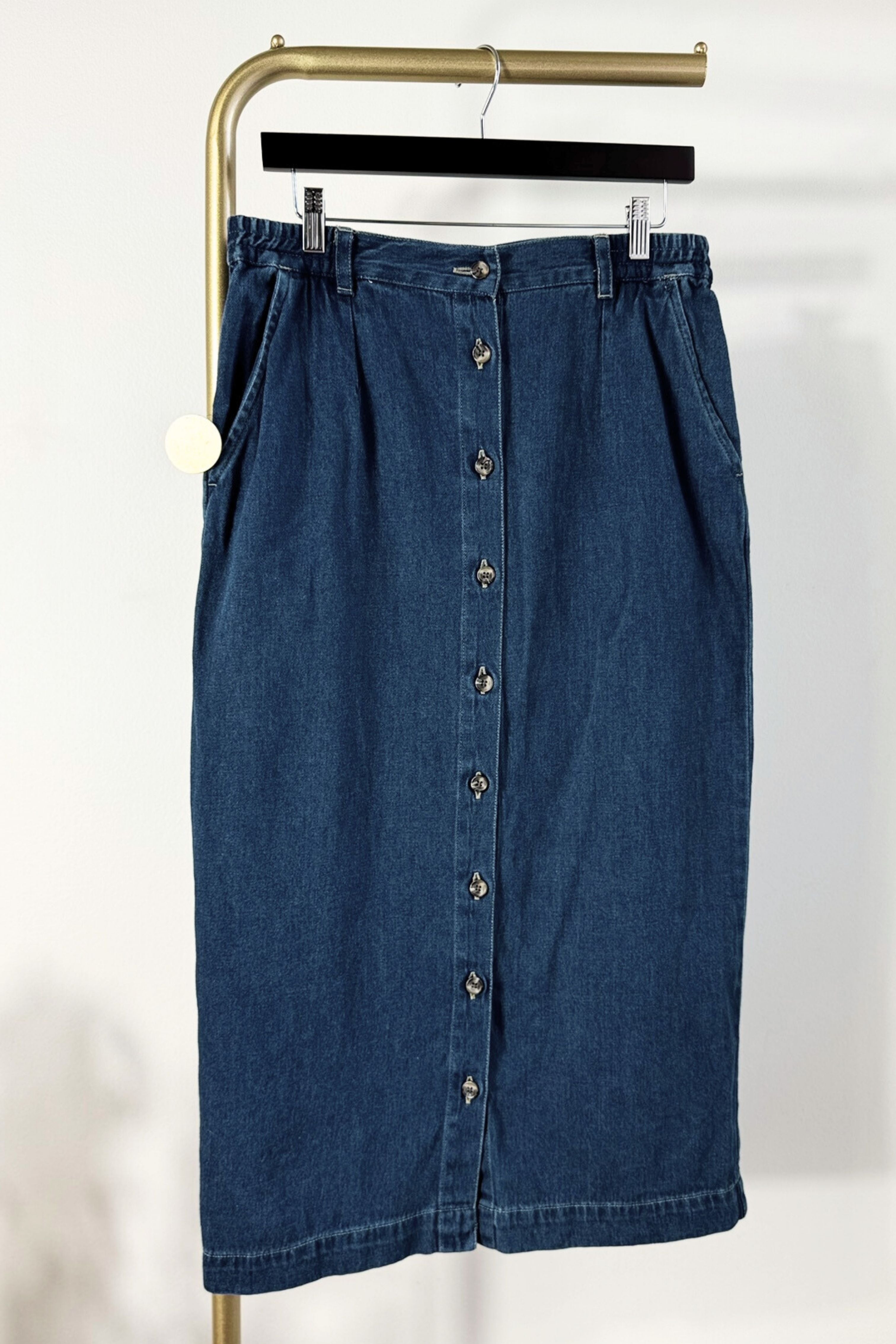 Jupe longue boutonnée en jeans brut