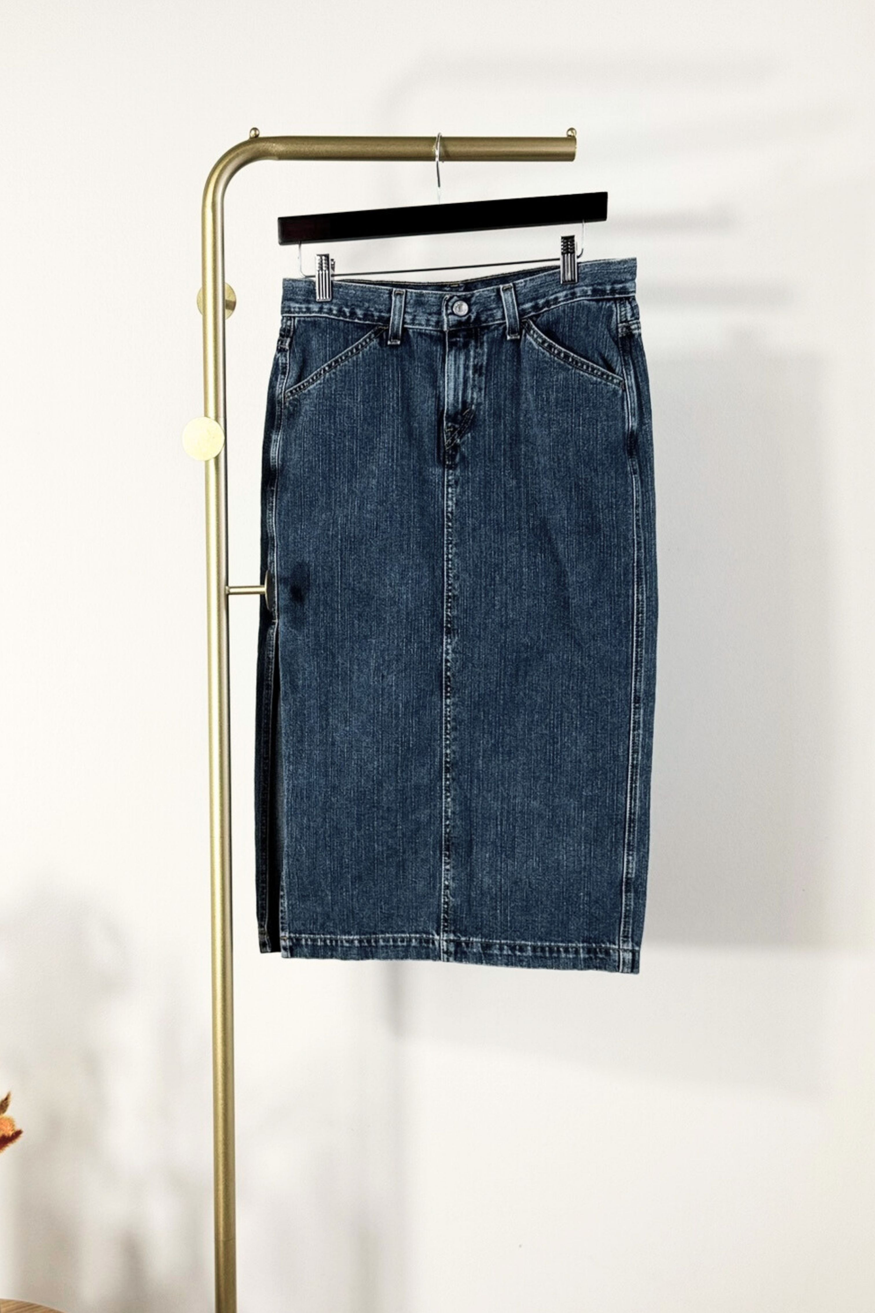 Jupe midi droite Levi's en jeans moyen