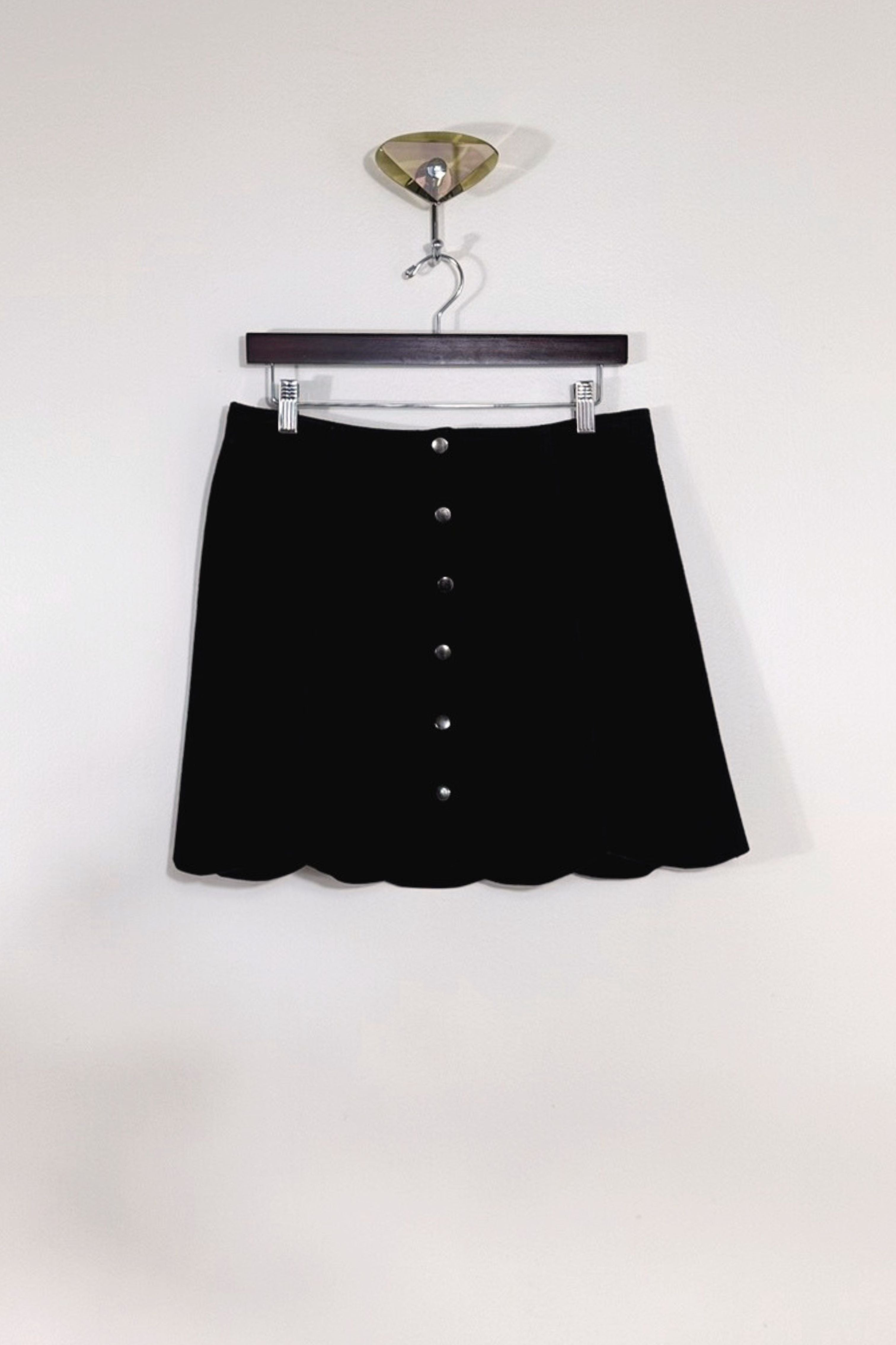 Jupe courte en daim noire