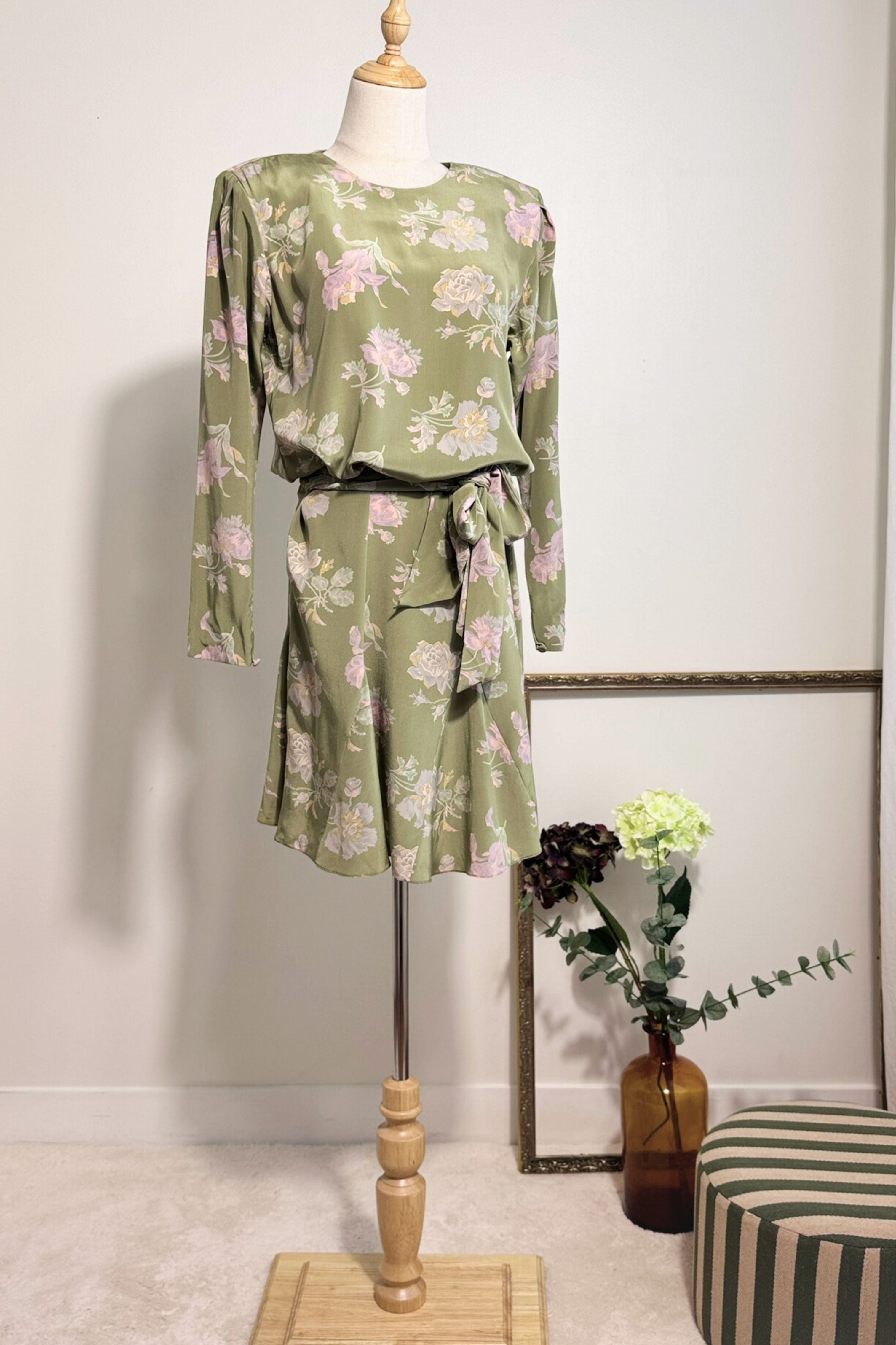 Robe midi en soie à fleurs kaki