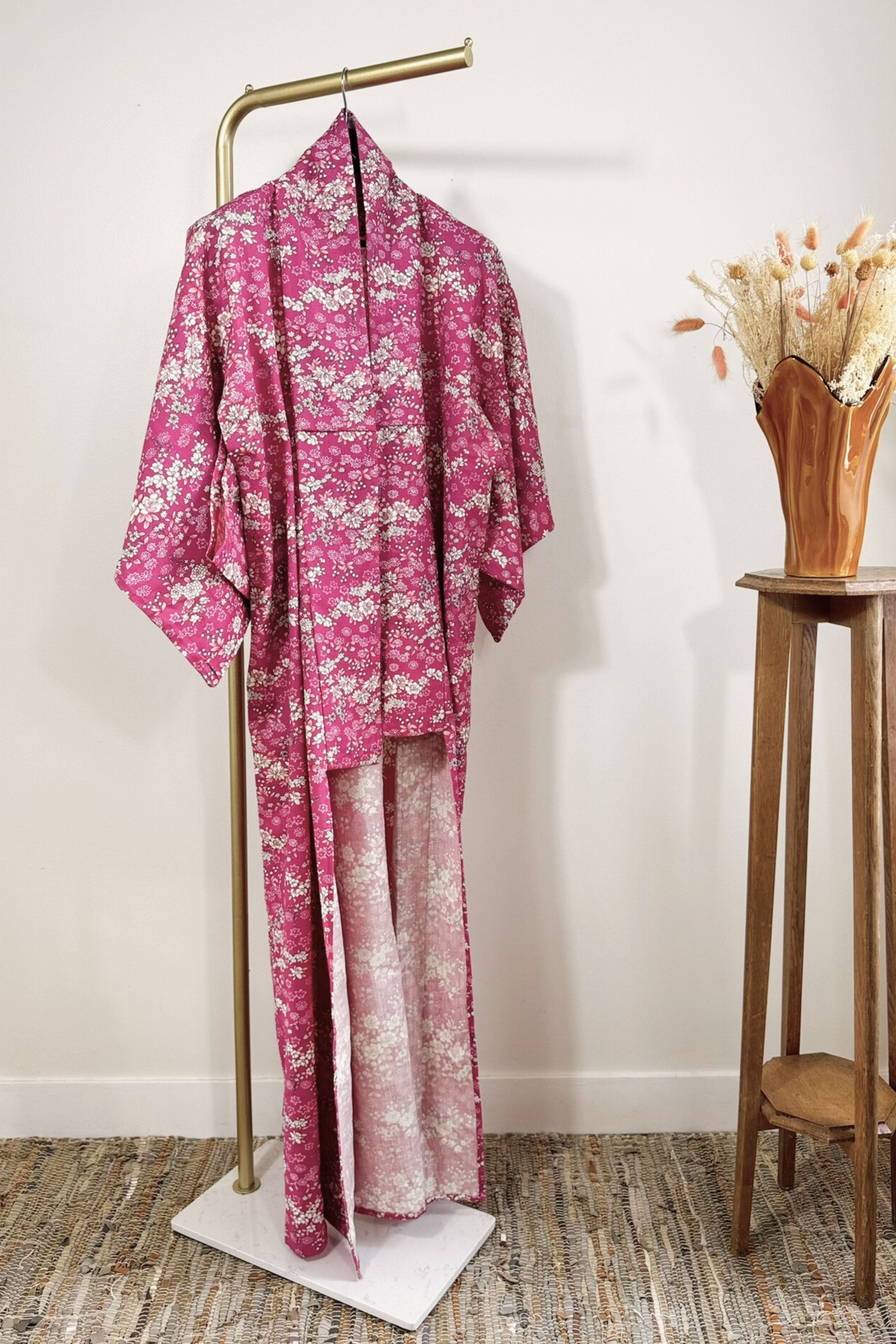 Kimono long rose à fleurs