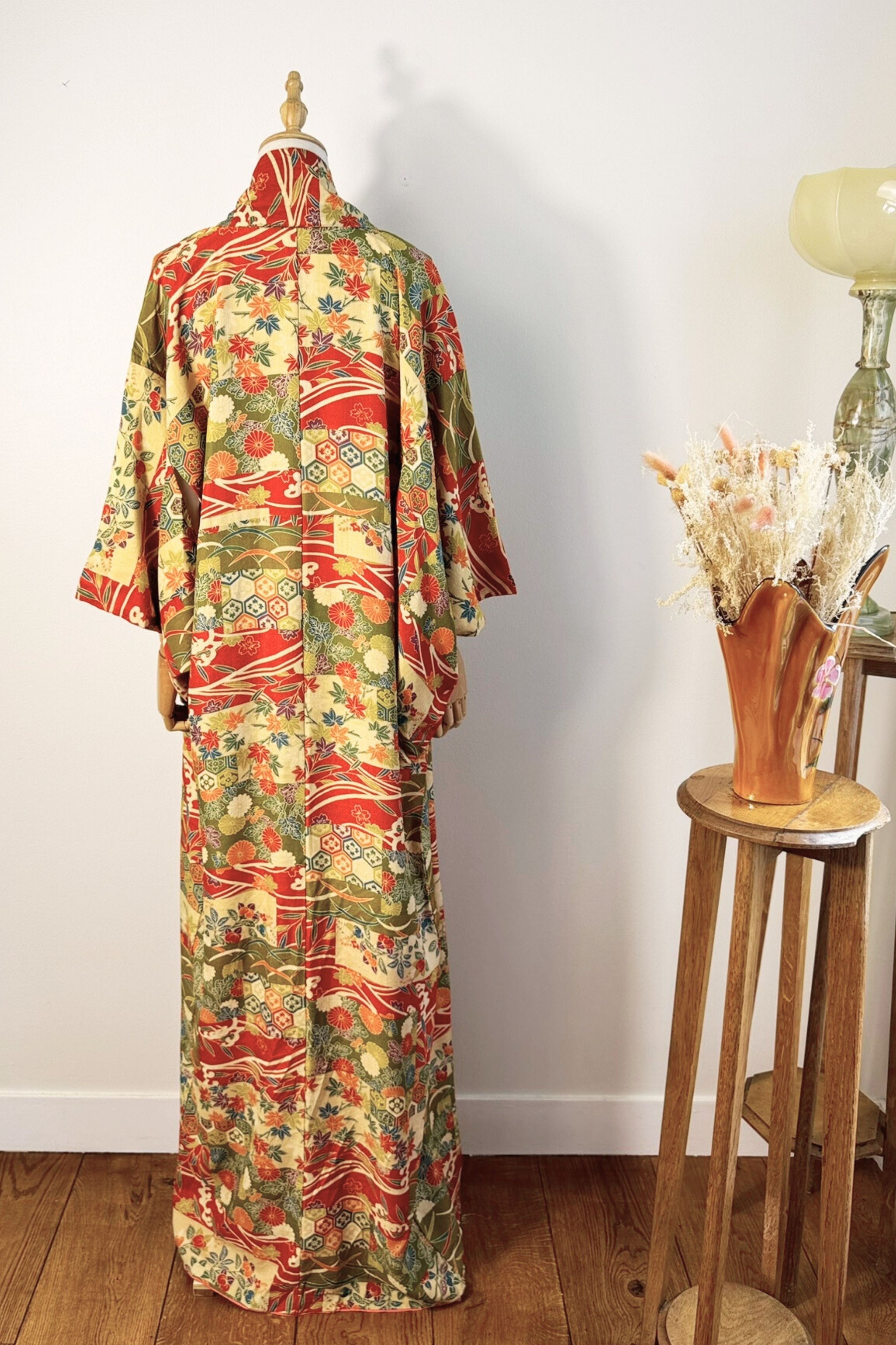 Kimono long kaki à motifs colorés