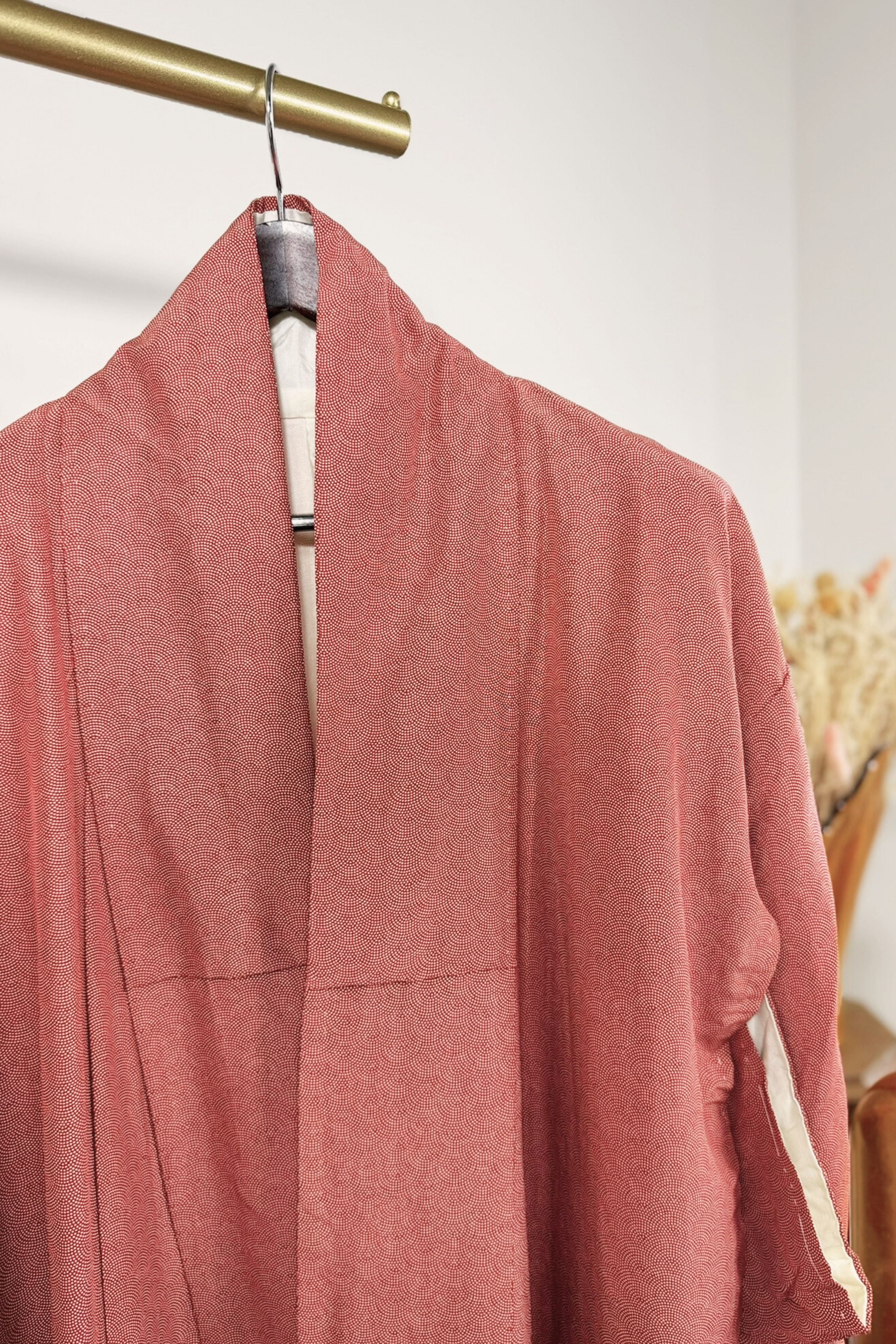 Kimono long en soie à motifs rouge