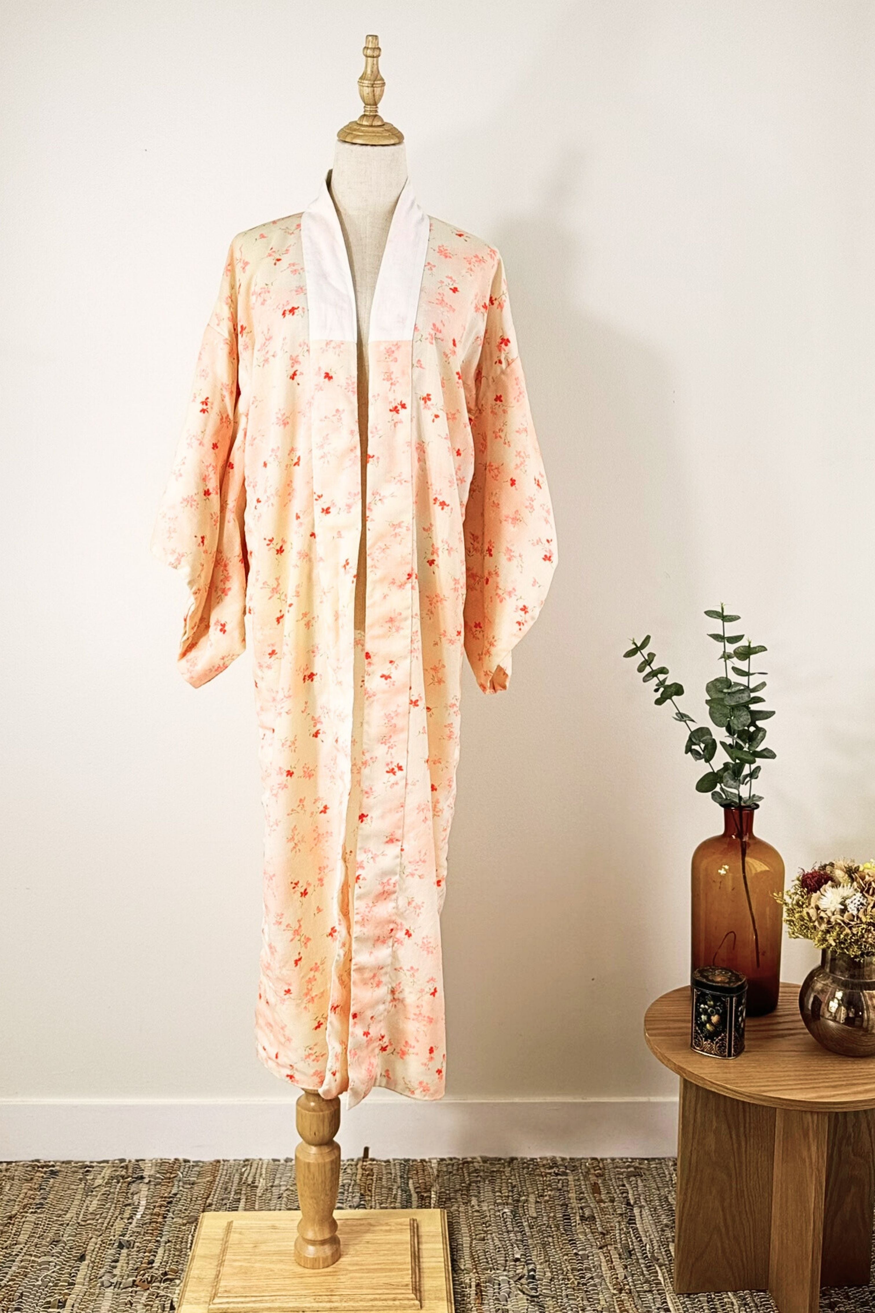Kimono mi-long en coton rose poudré
