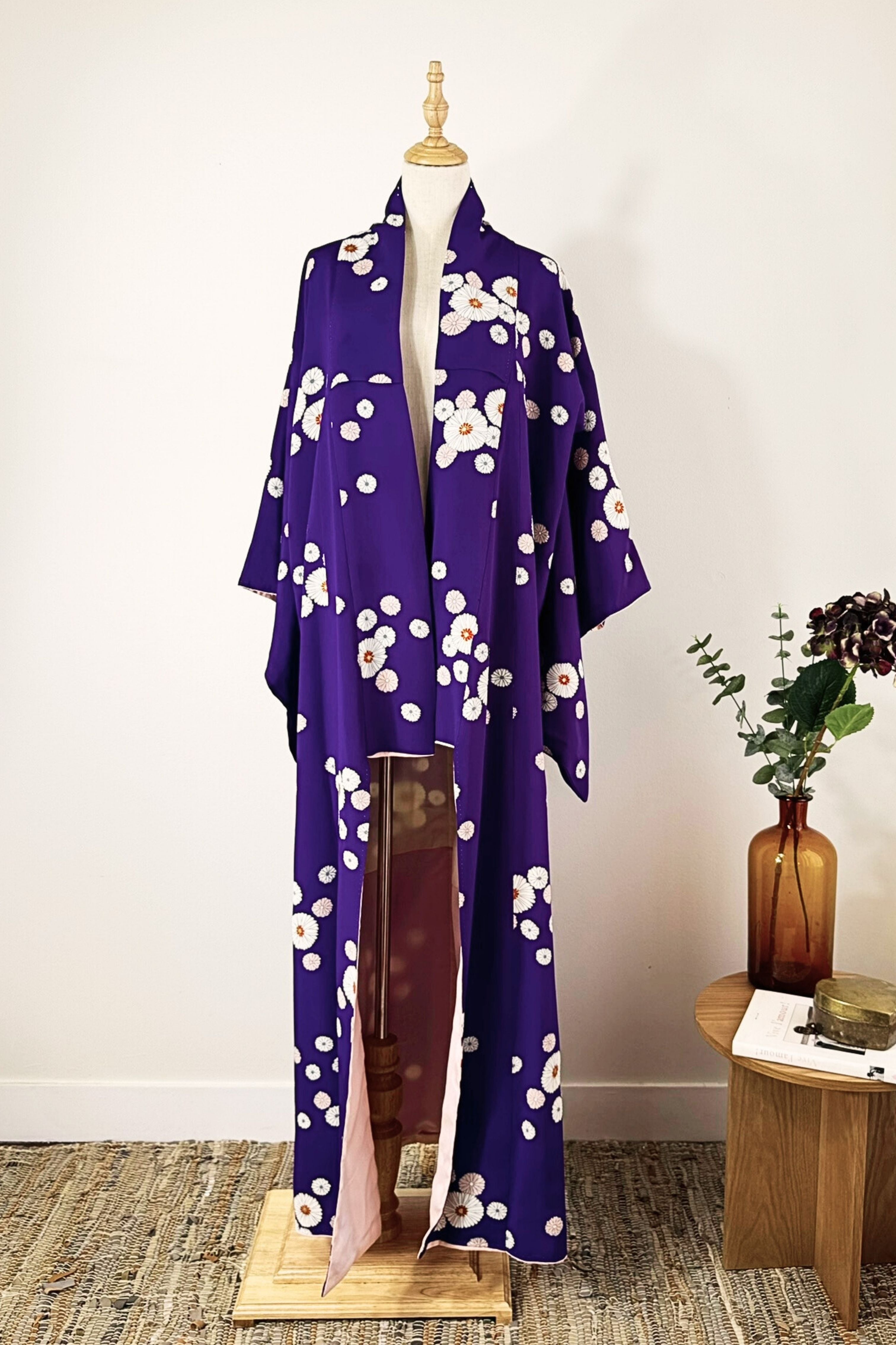 Long purple silk kimono with flowers