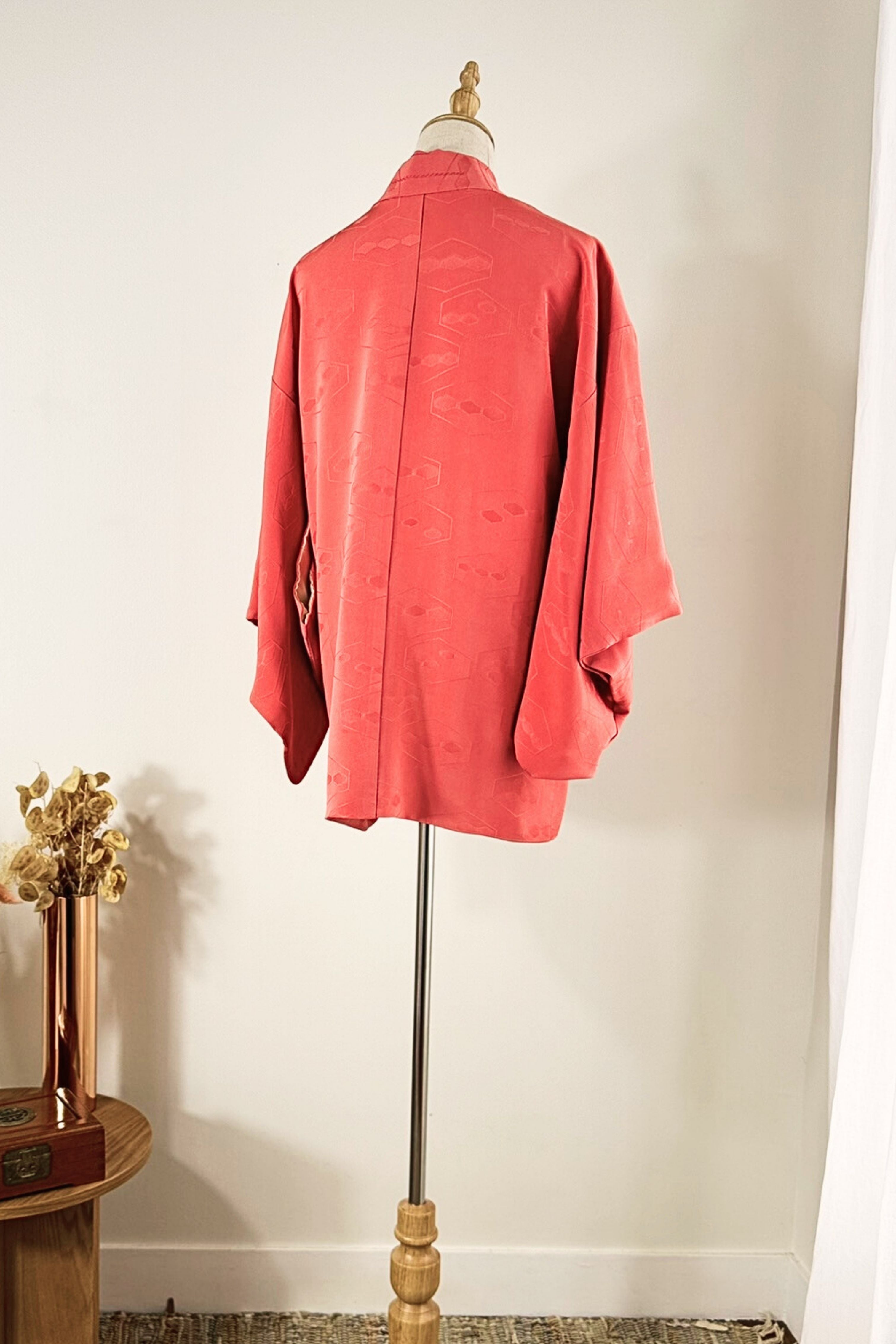 Short thick gray kimono