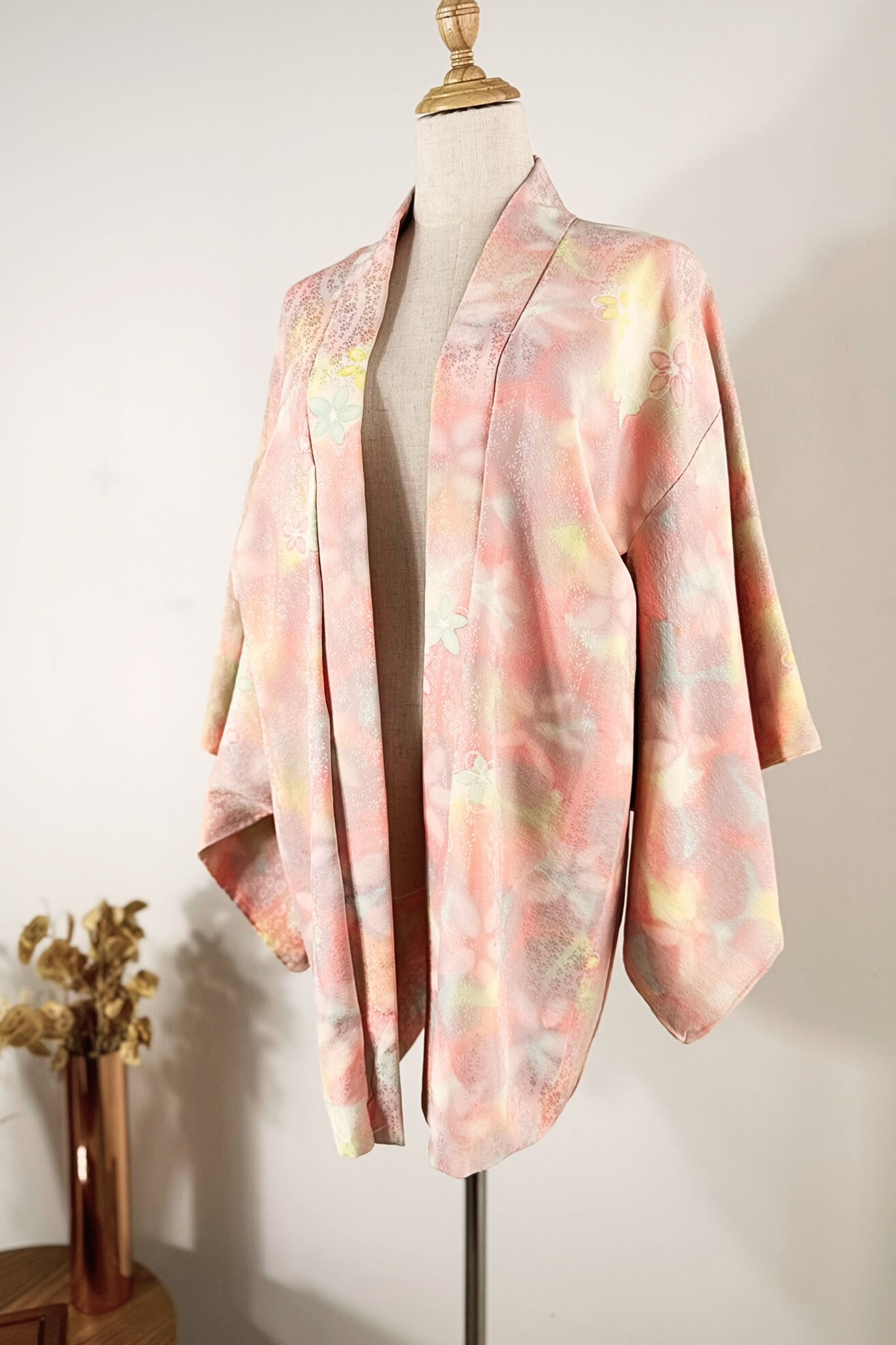 Short thick gray kimono