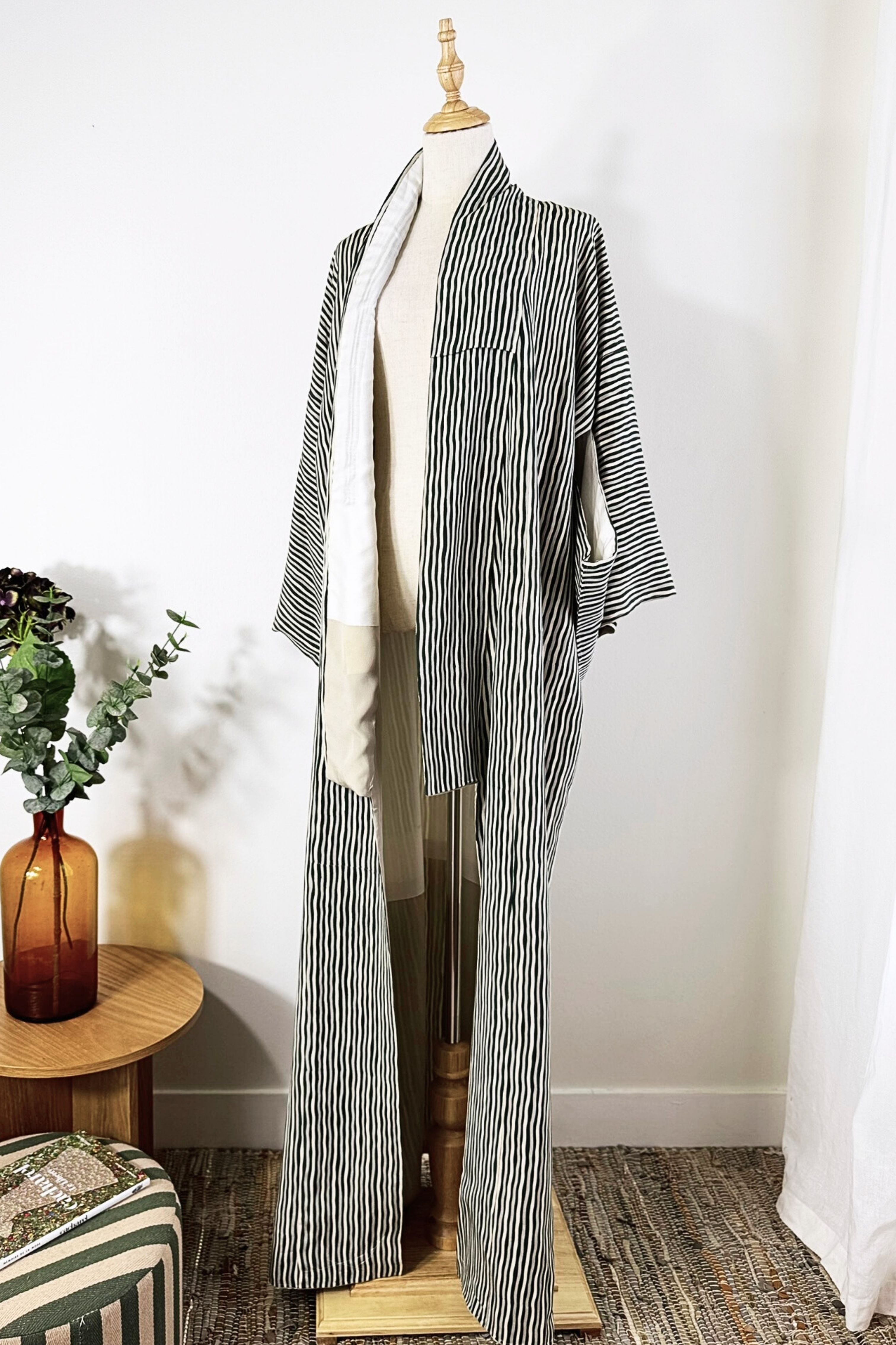 Kimono long beige à rayures vertes