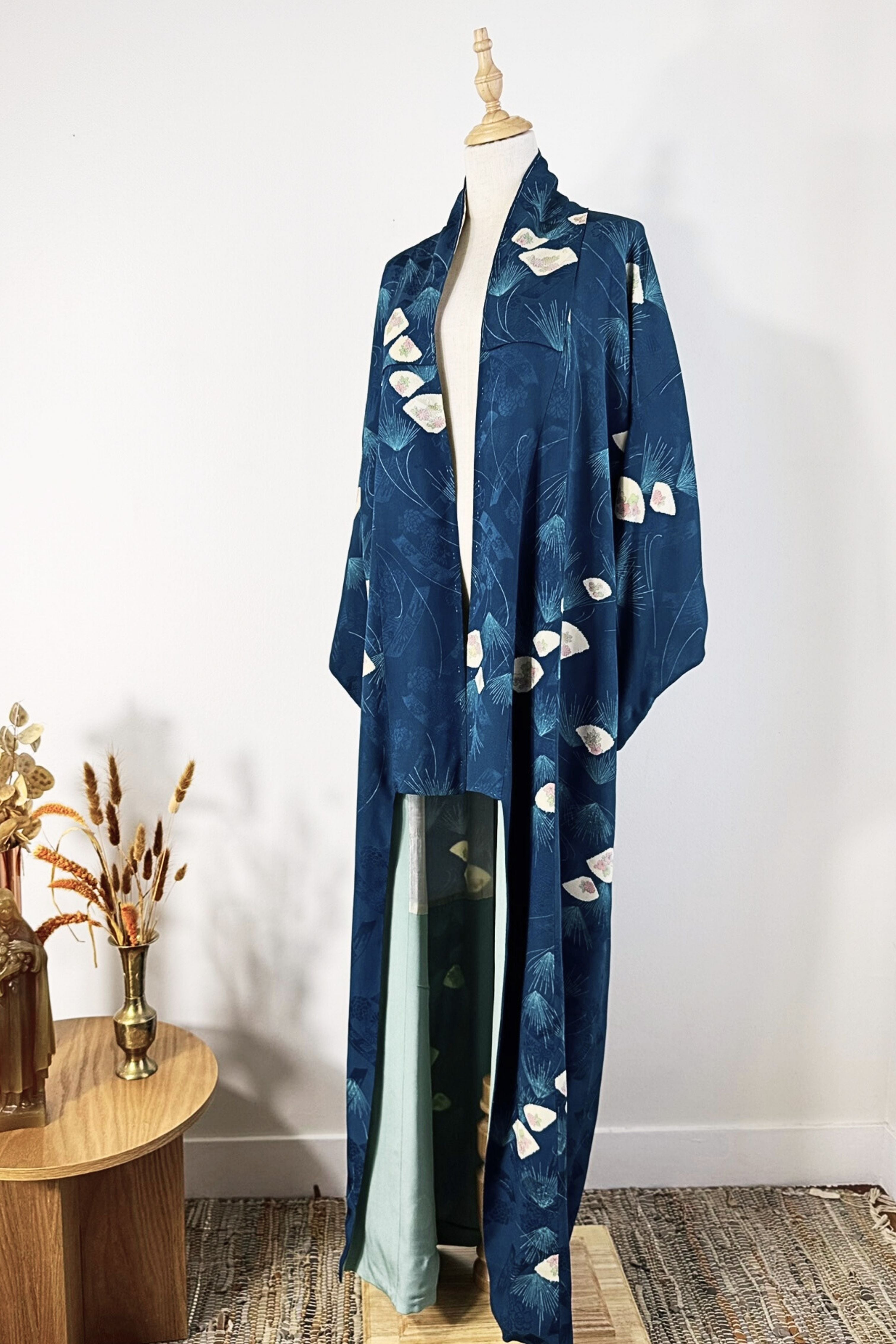 Kimono long en soie à motif floral