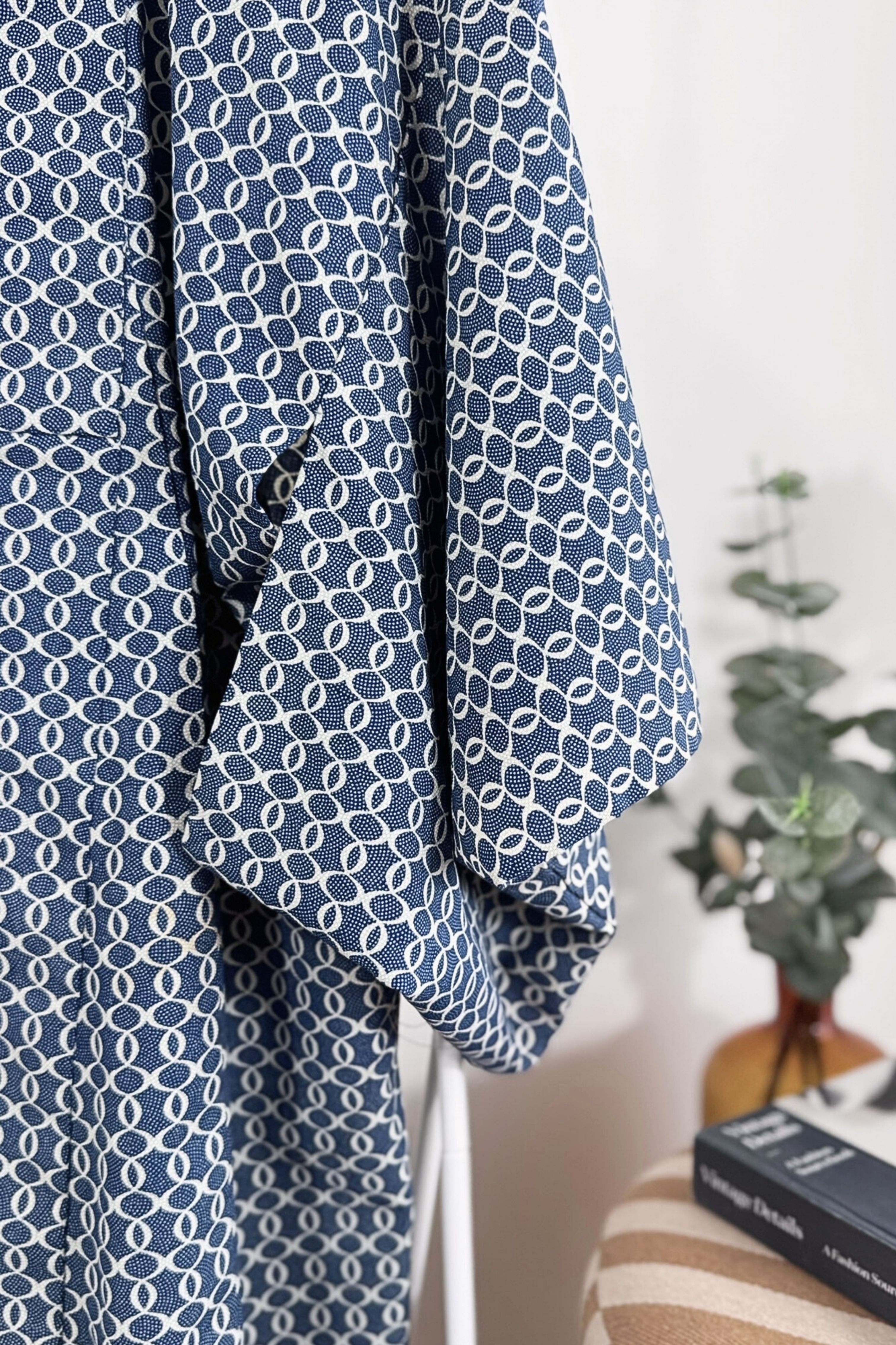 Kimono mi-long marine en coton imprimé
