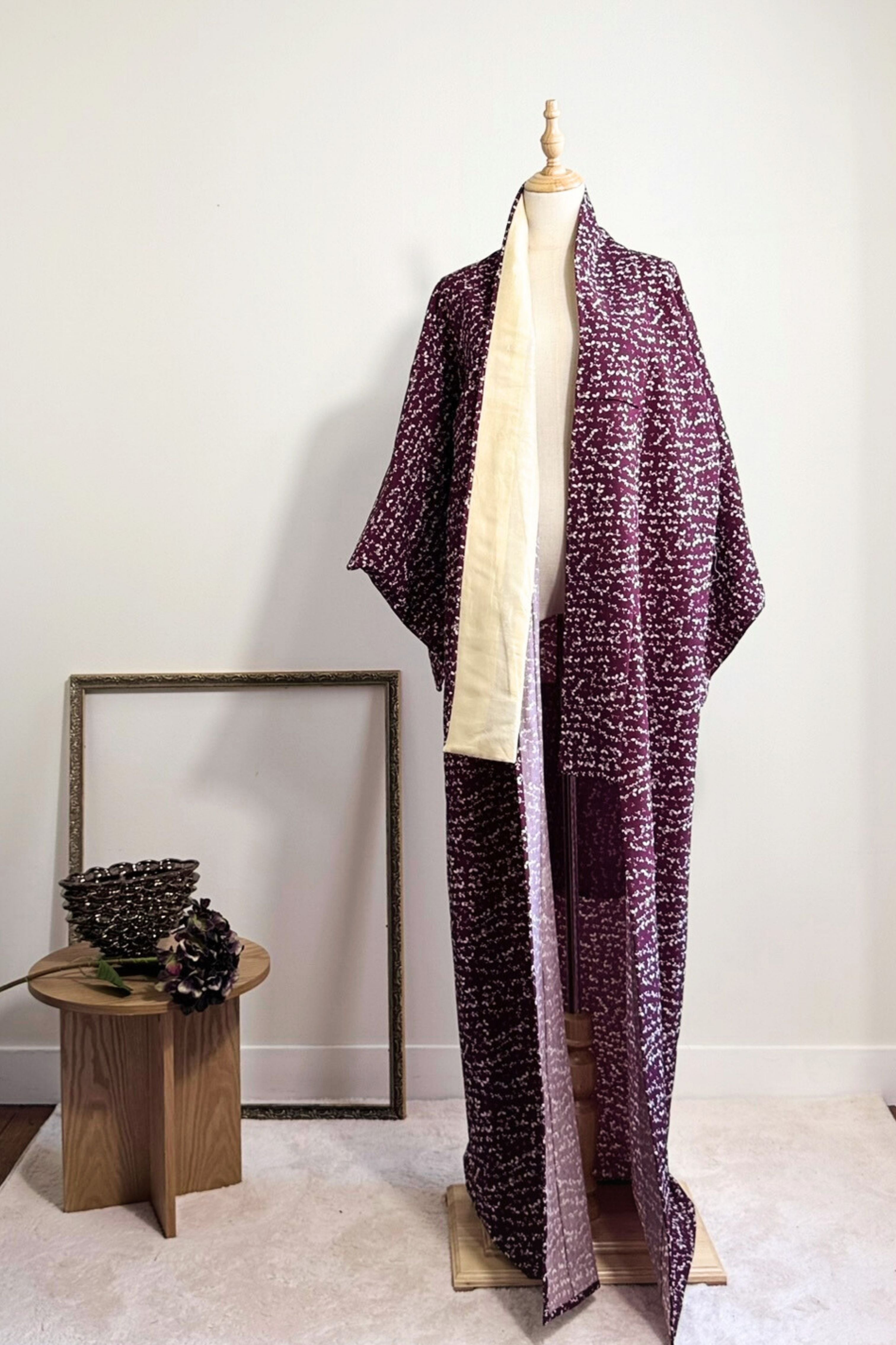 Kimono long bordeaux en coton enduit imprimé