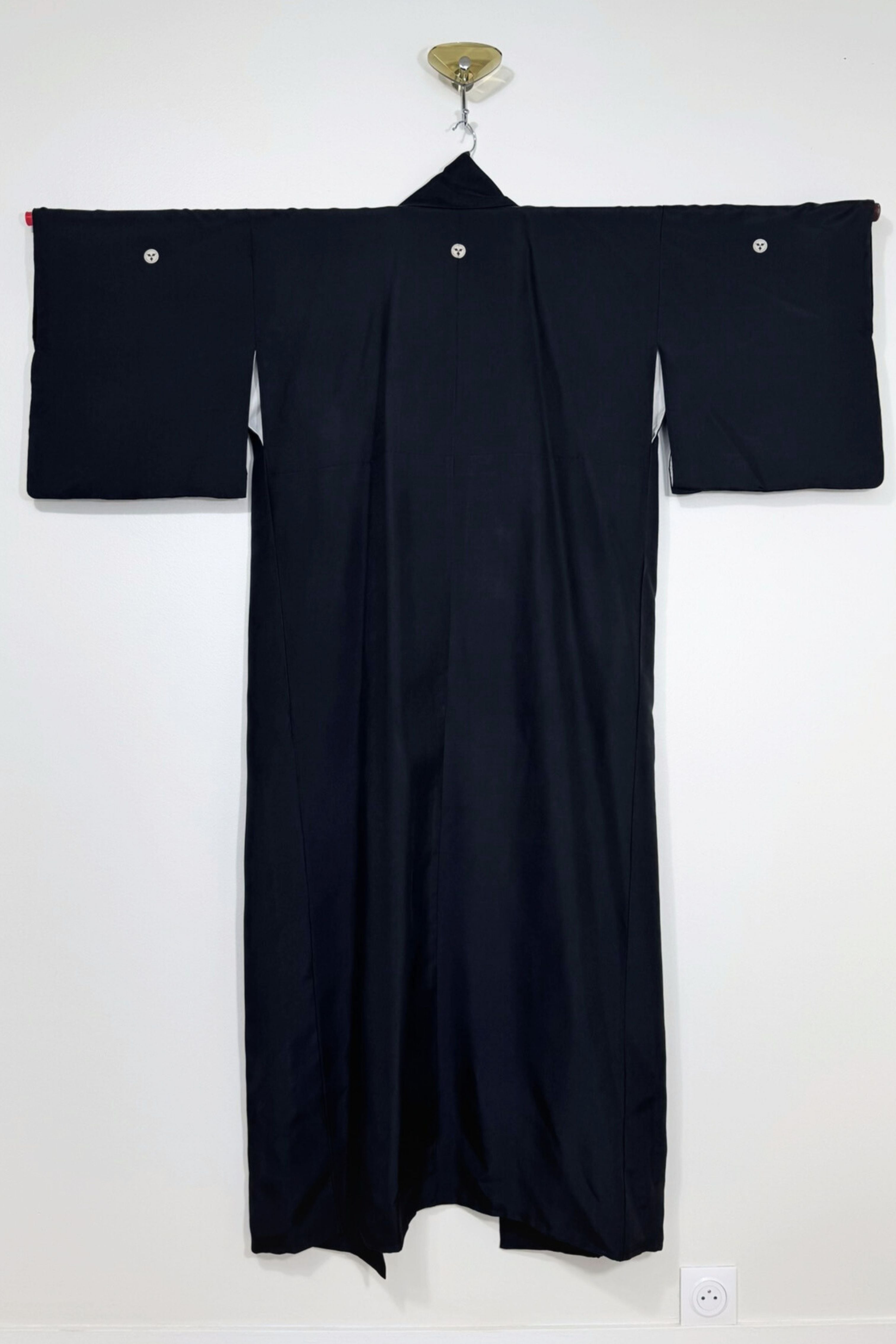 Kimono long classique en soie noir