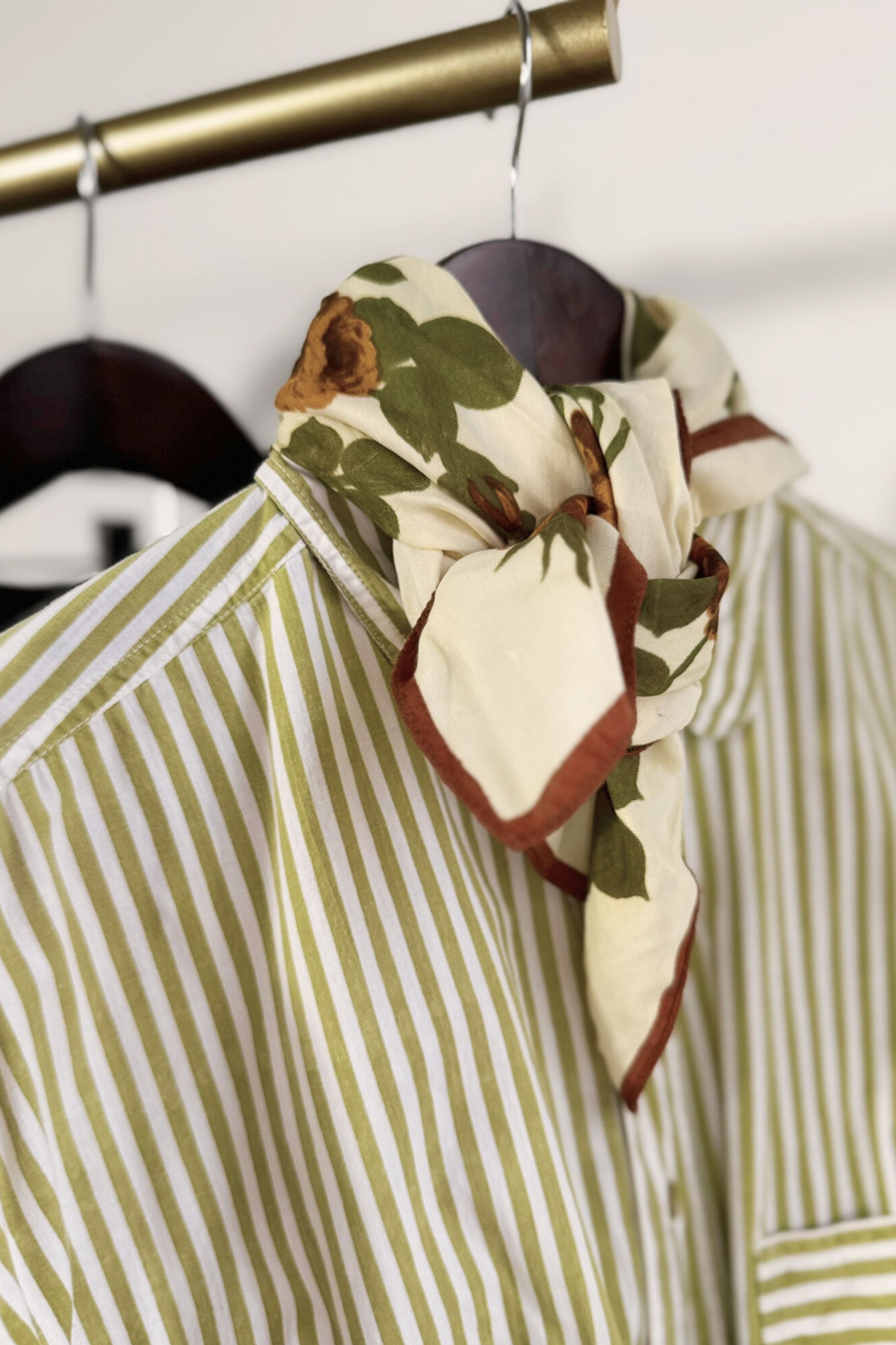 White floral print silk scarf