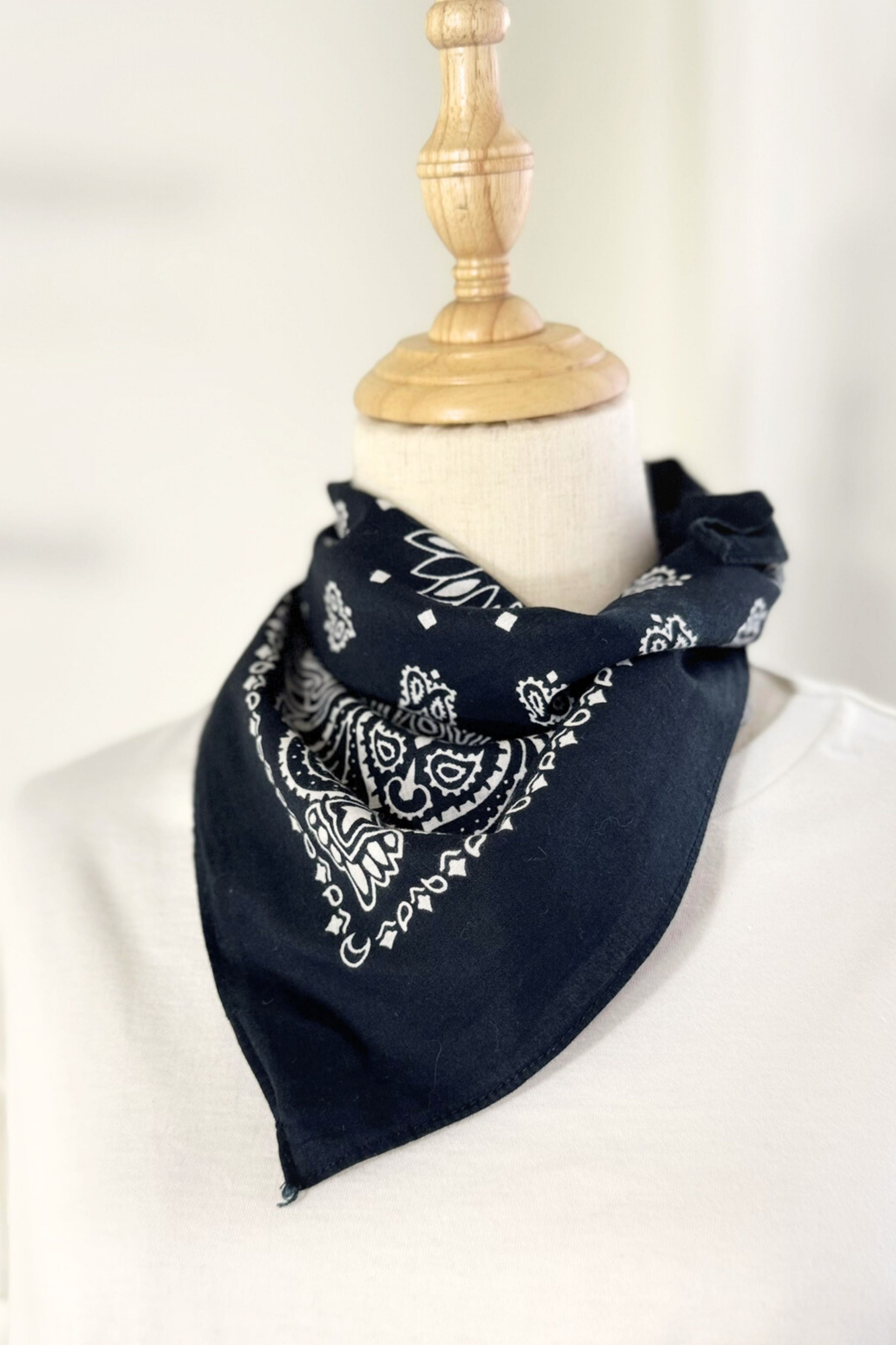 Bandana coton noir et blanc classique