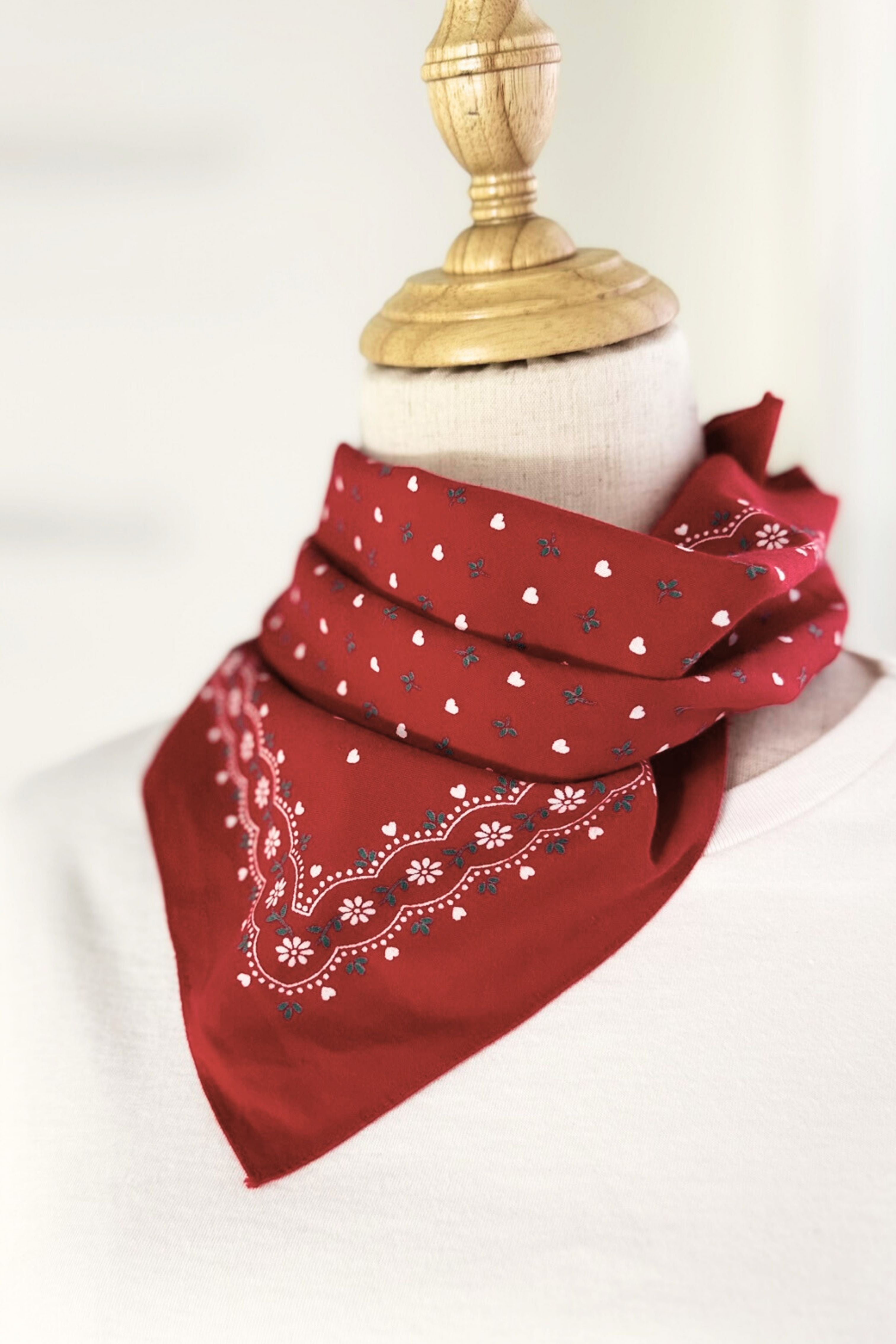 Bandana coton rose petits coeurs