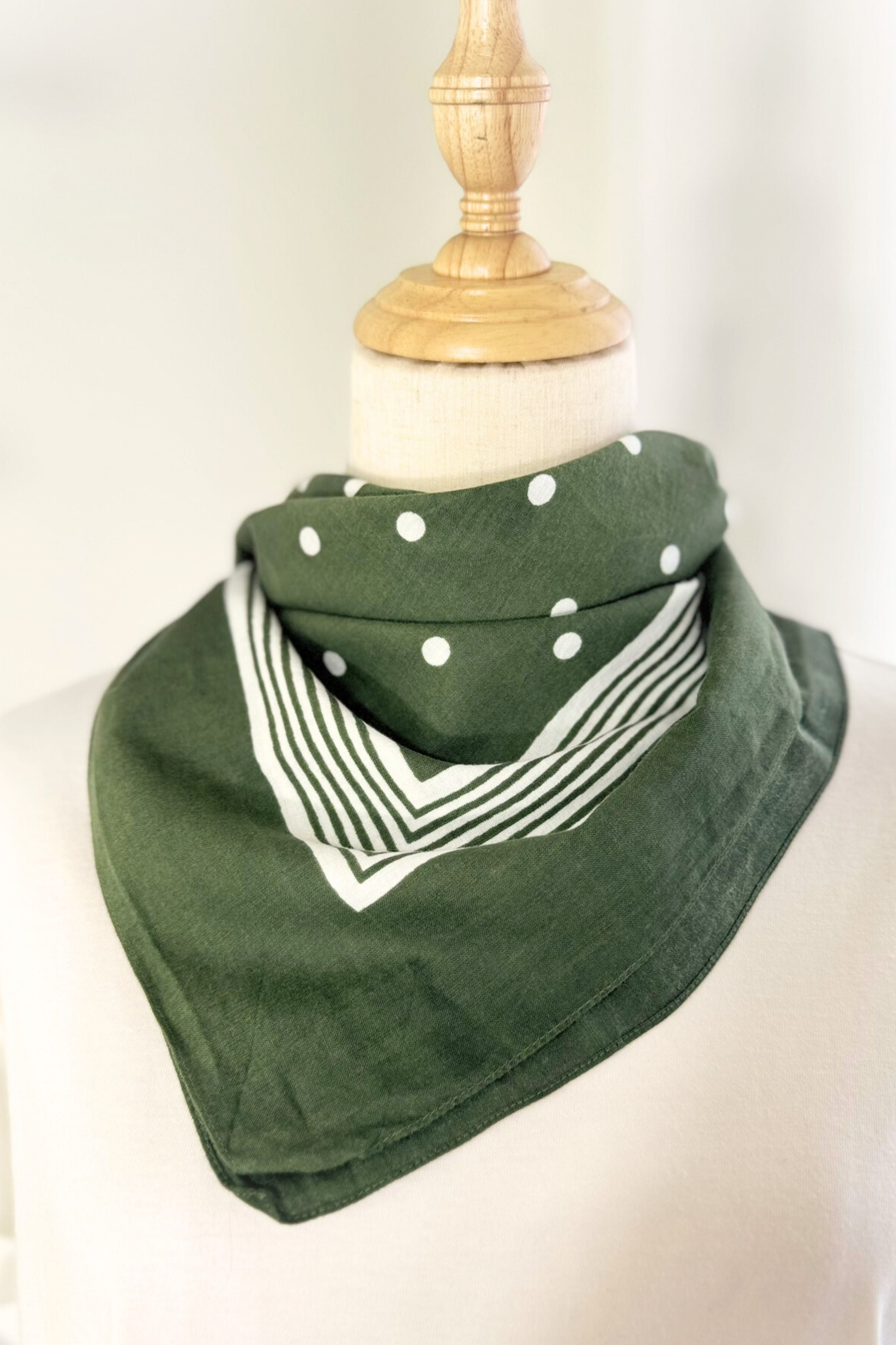 Bandana coton vert à pois