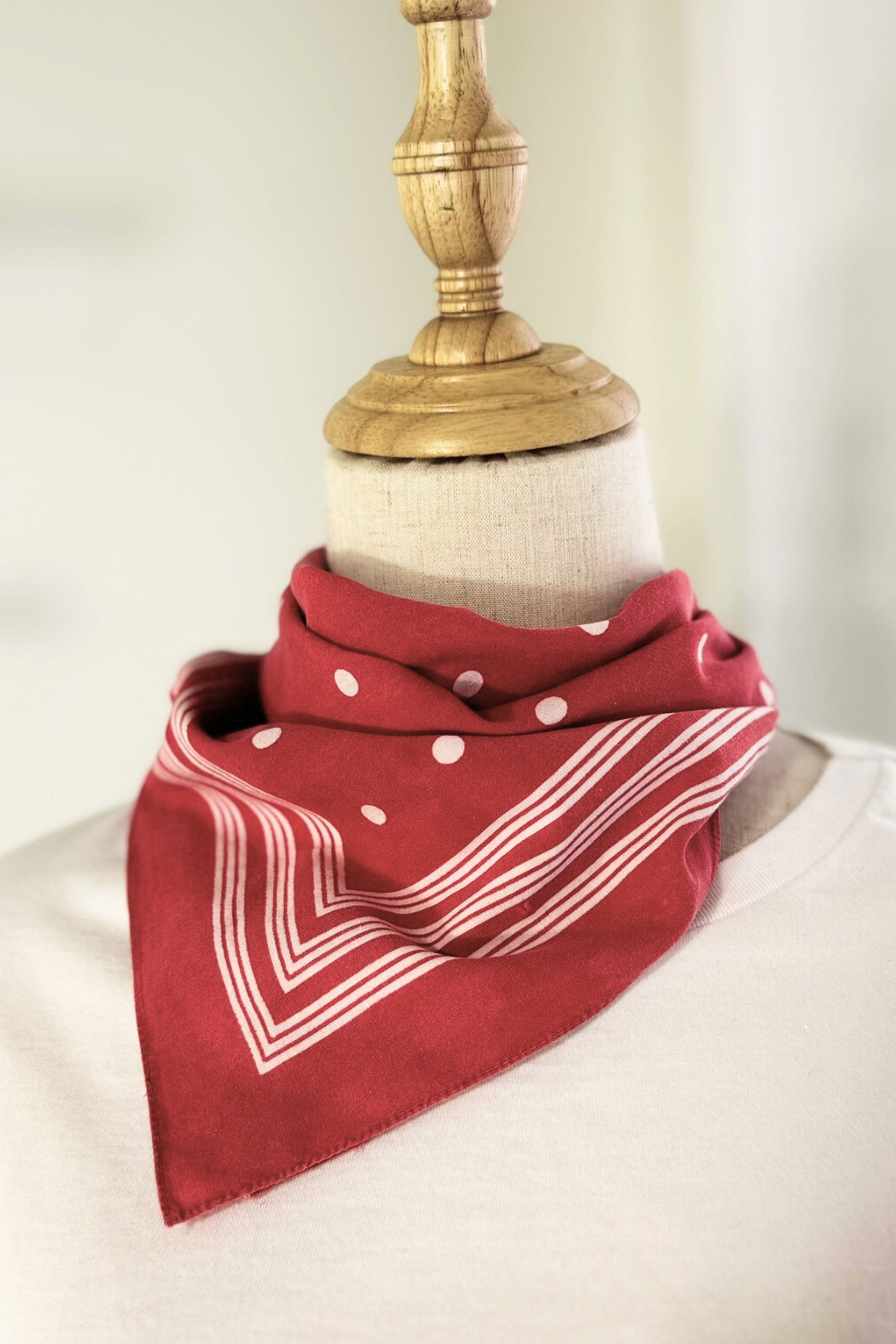 Bandana coton rose à pois blancs